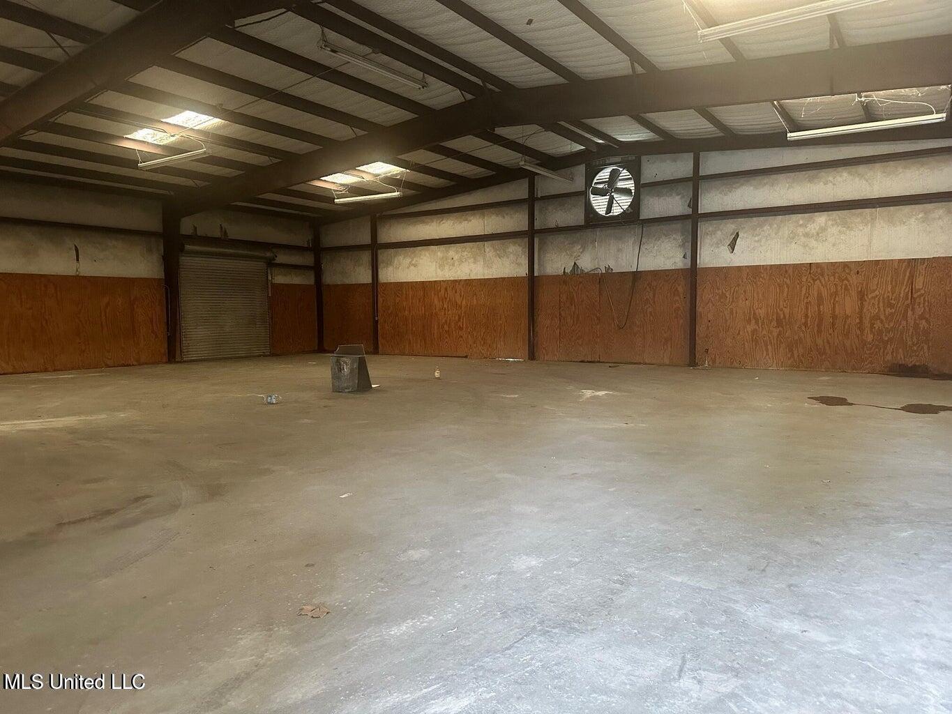 502 Old Morton Road Property Photo 7