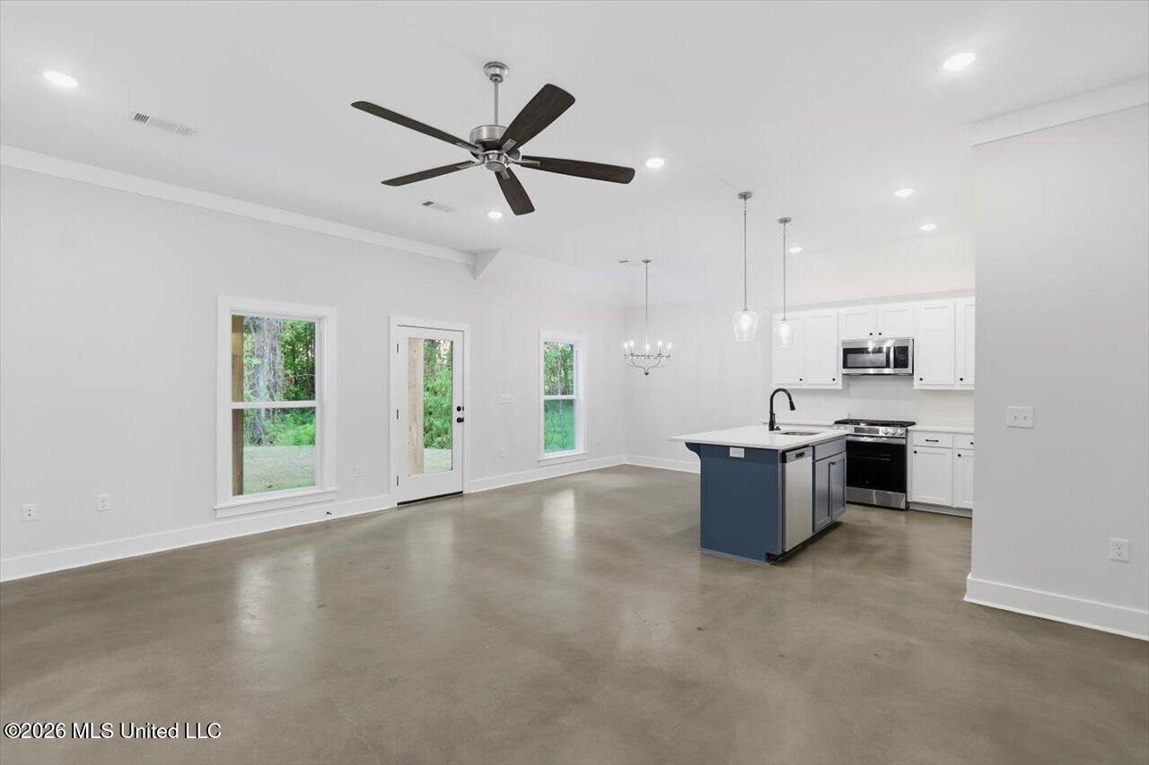 192 Lake Harbor Road Property Photo 11
