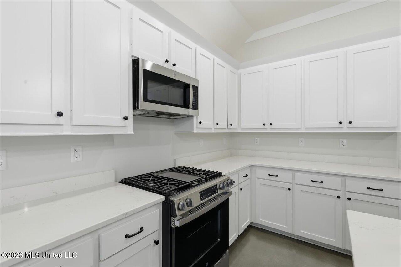 192 Lake Harbor Road Property Photo 15