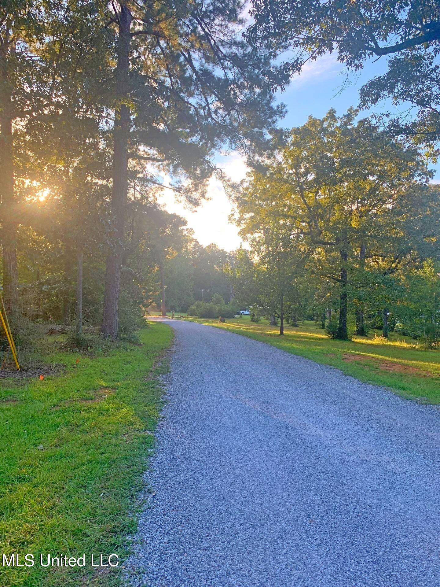1106 Harrison Drive Property Photo 2