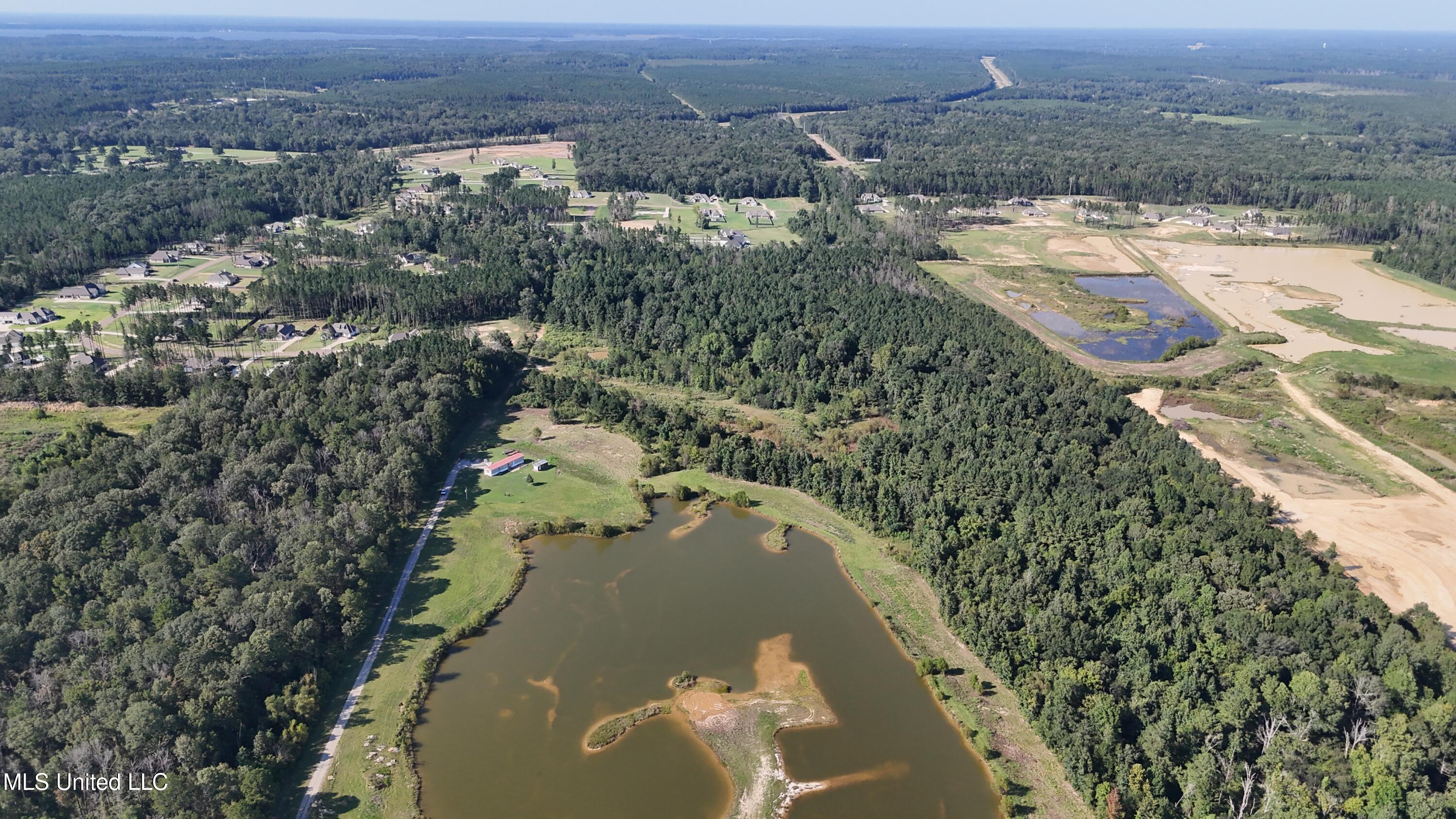 Fallen Oak Drive Property Photo 9
