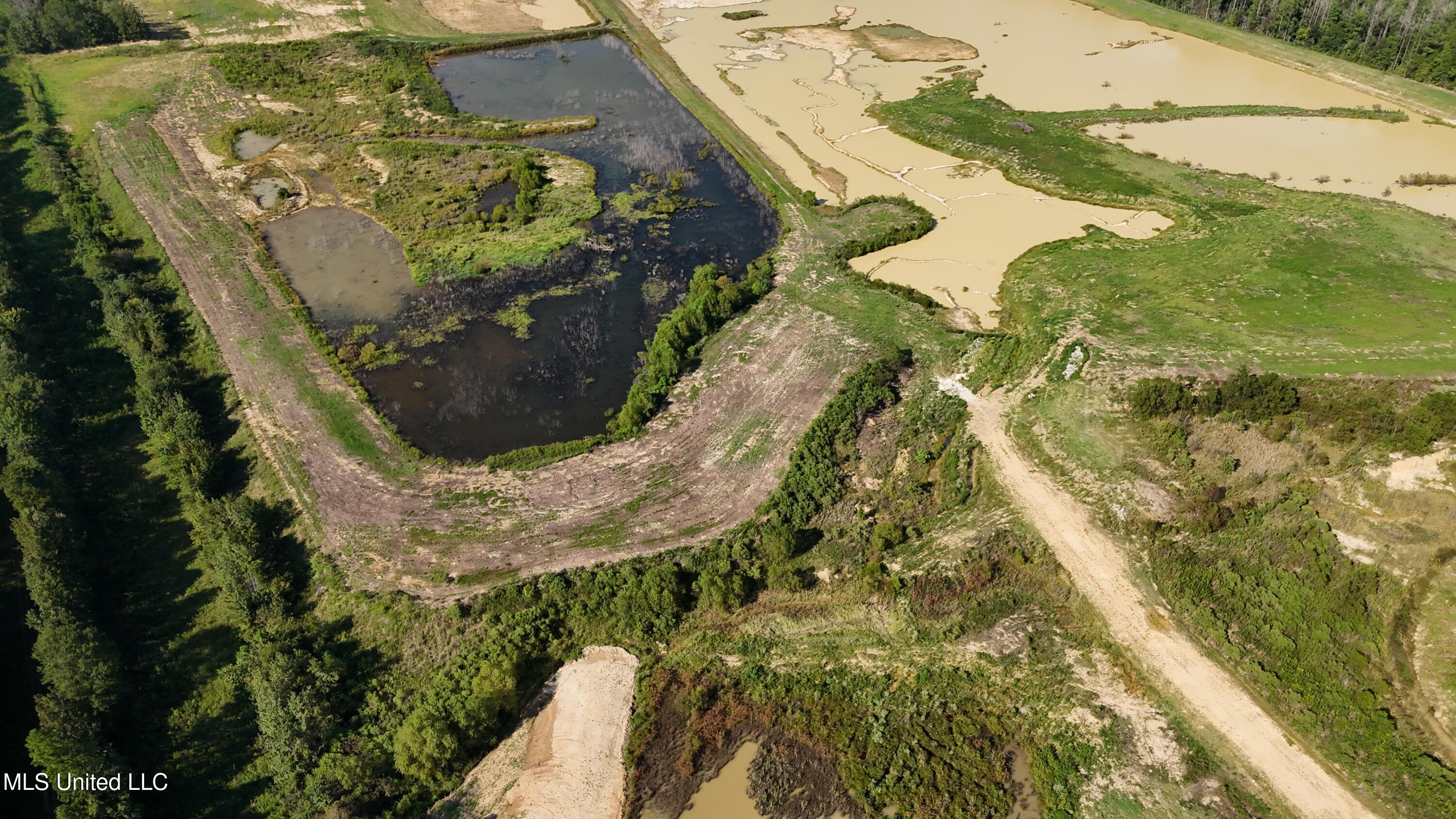Fallen Oak Drive Property Photo 10