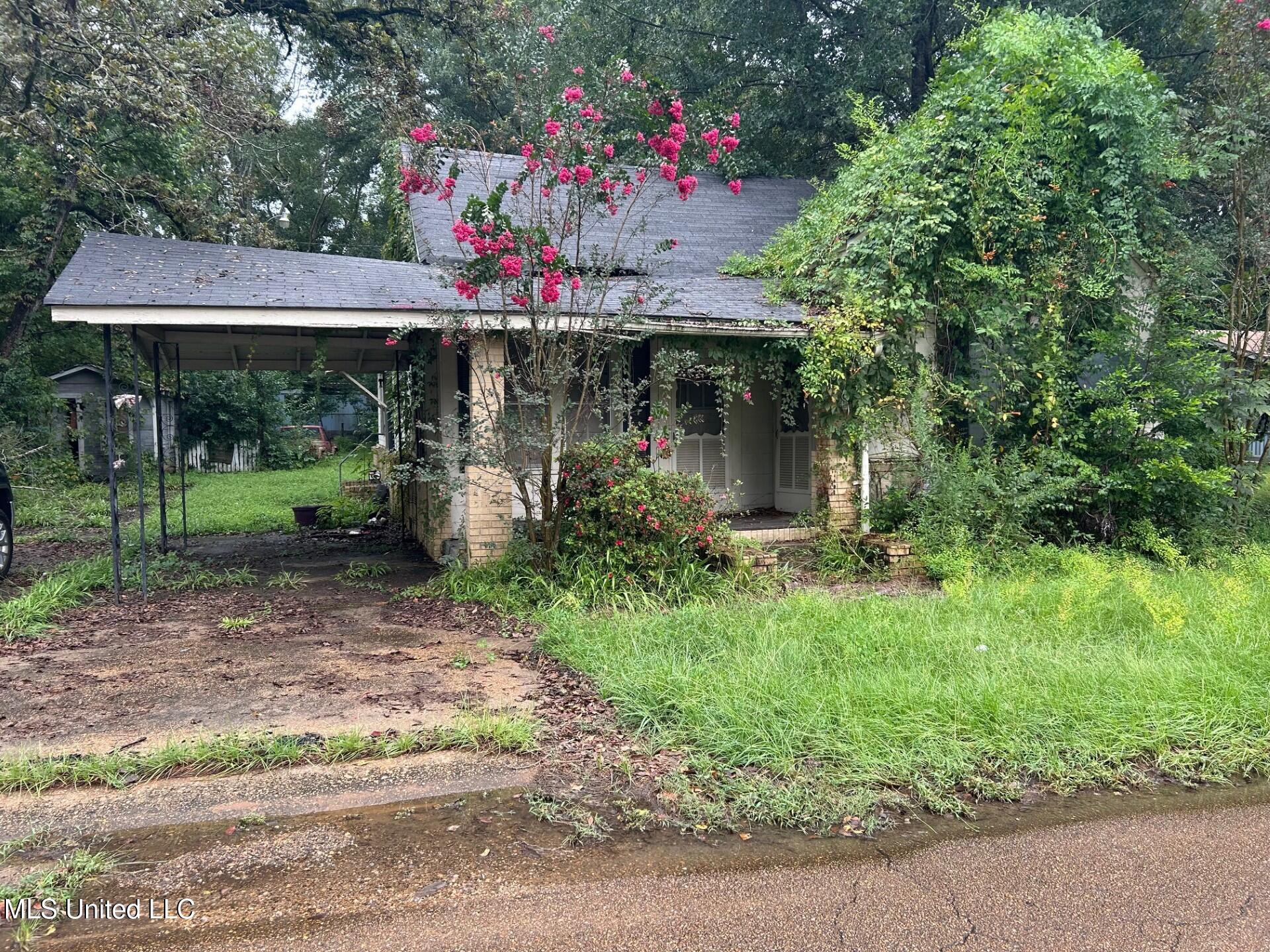 850 W Congress Street Property Photo 1