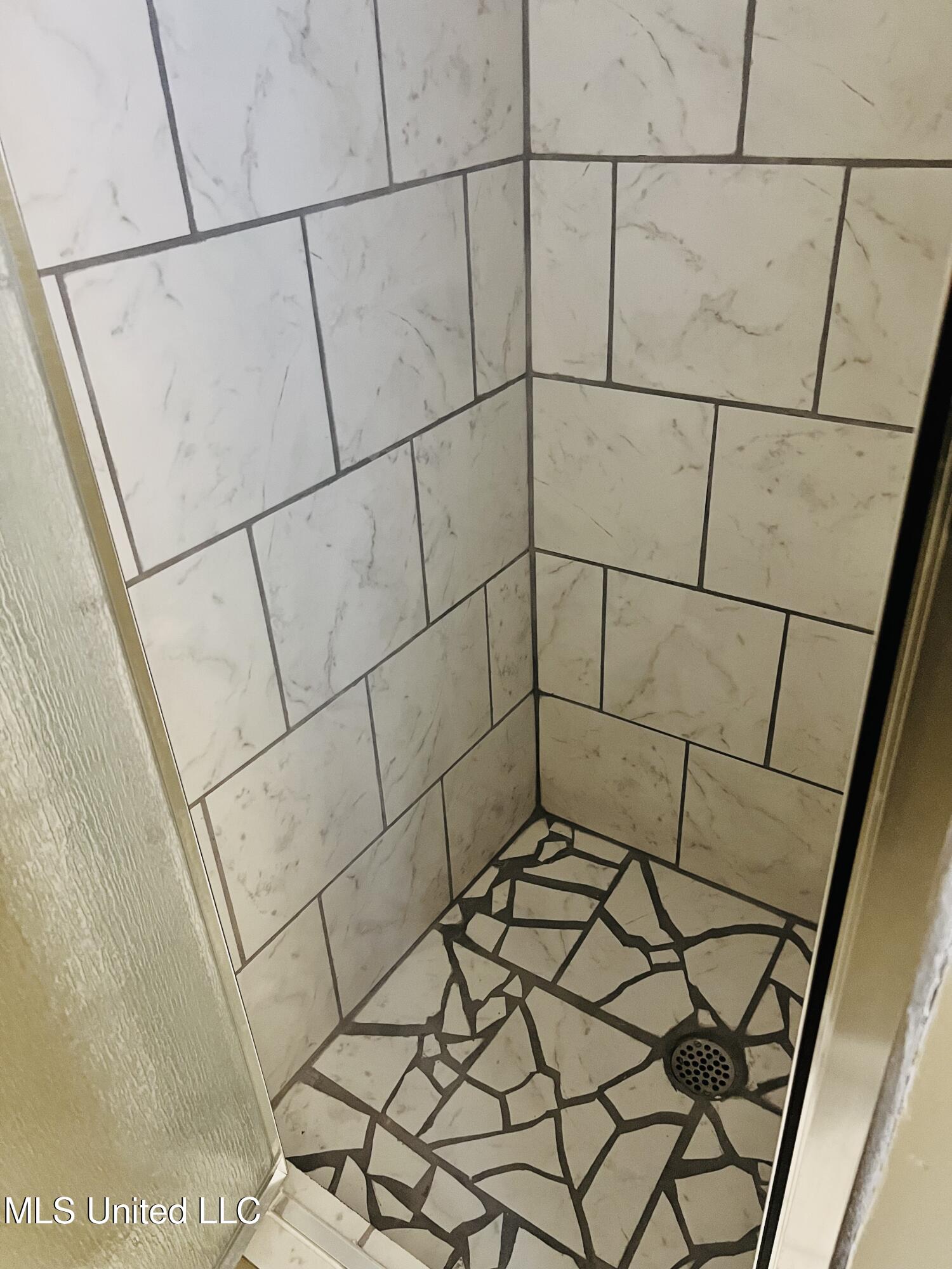 1275 Dorgan Street Property Photo 4