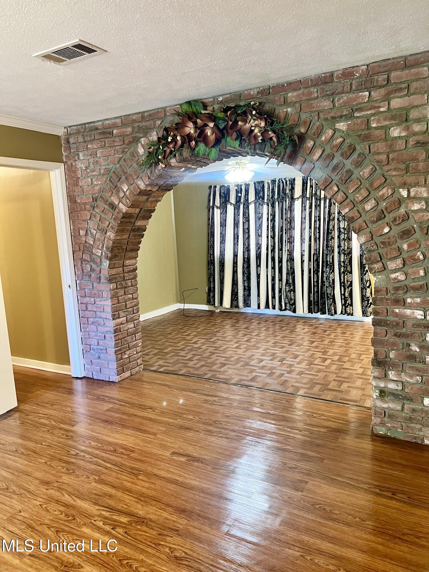 1275 Dorgan Street Property Photo 7