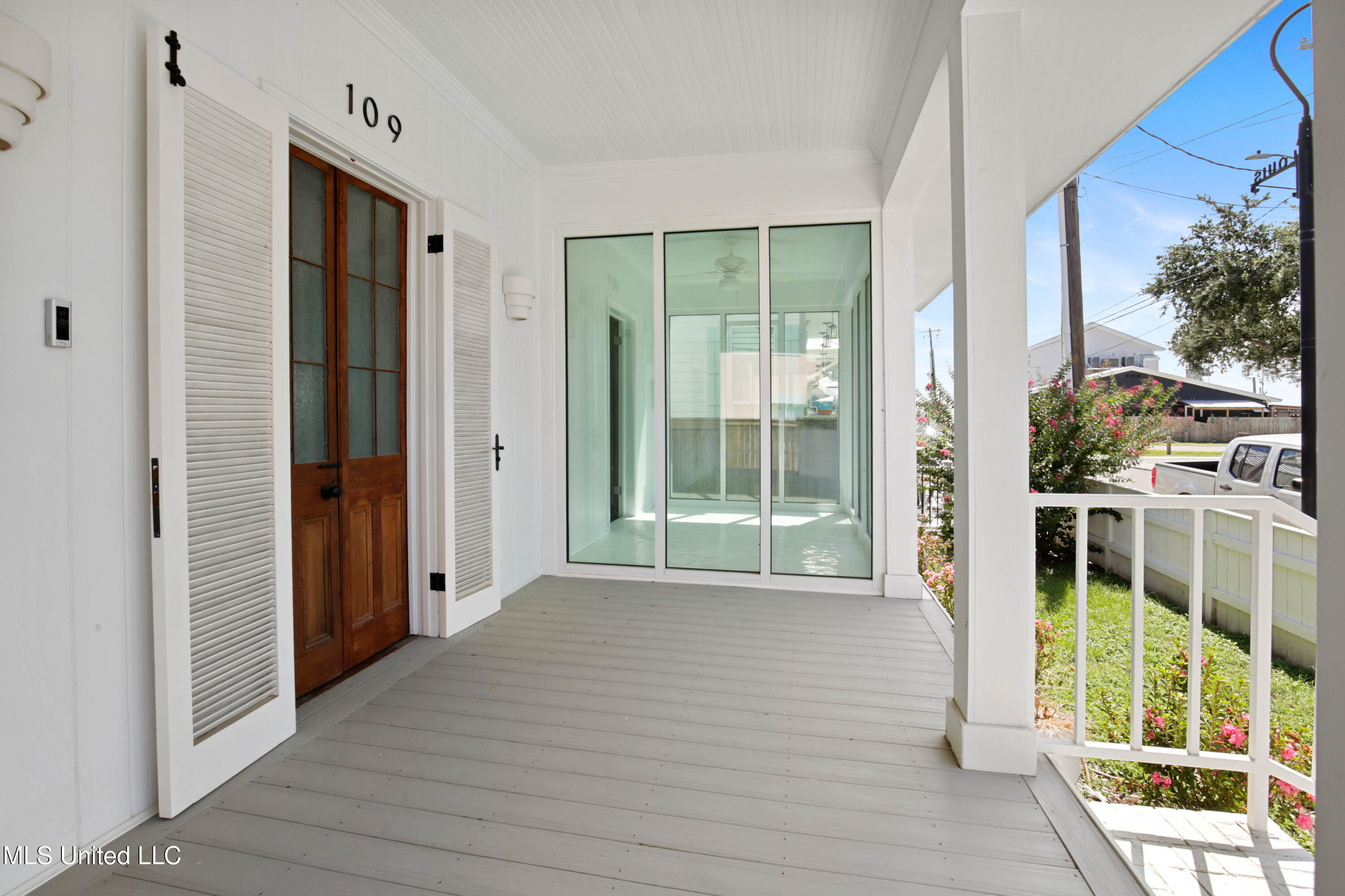 109 Court Street Property Photo 5