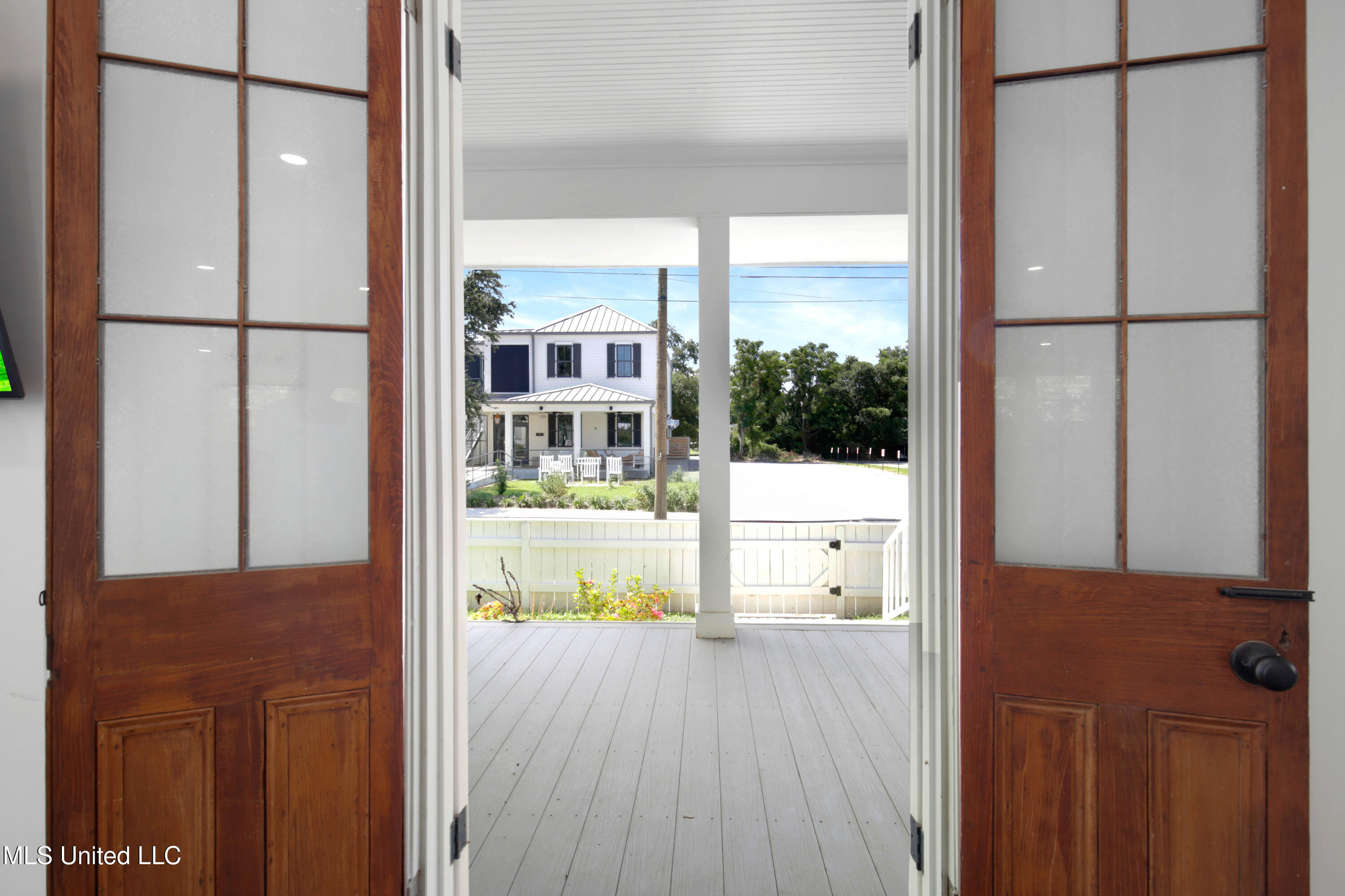 109 Court Street Property Photo 7