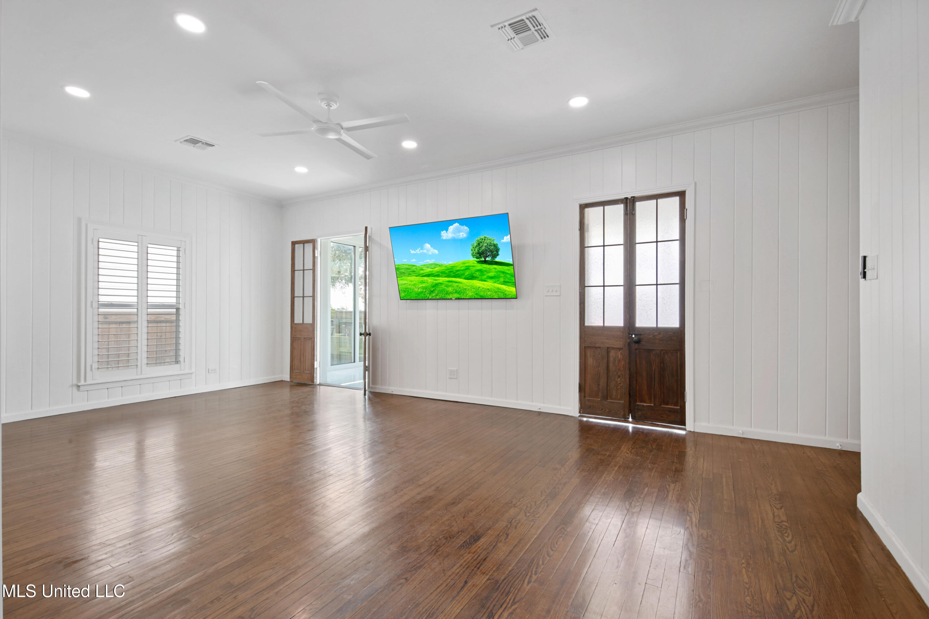 109 Court Street Property Photo 10