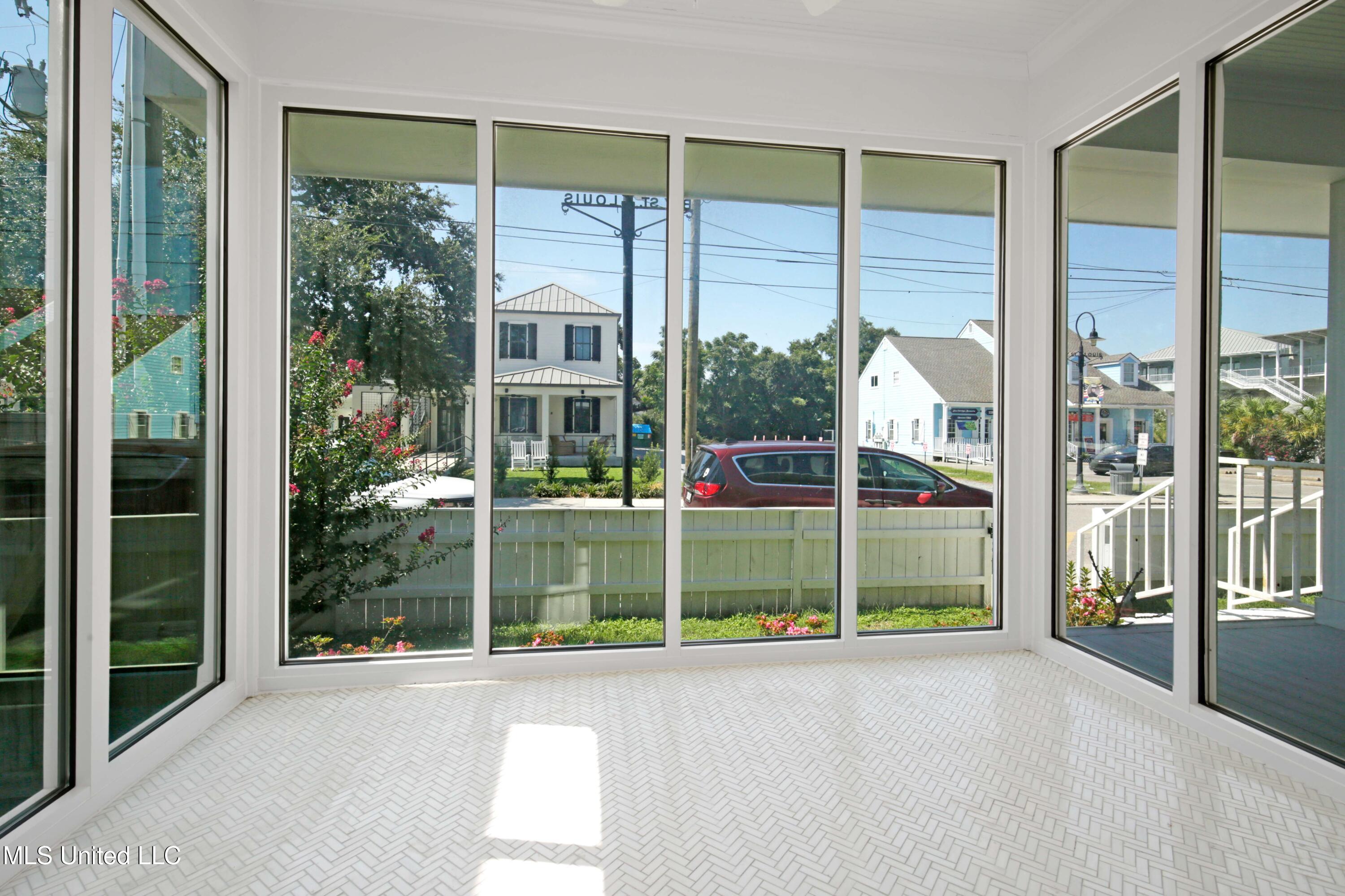 109 Court Street Property Photo 12