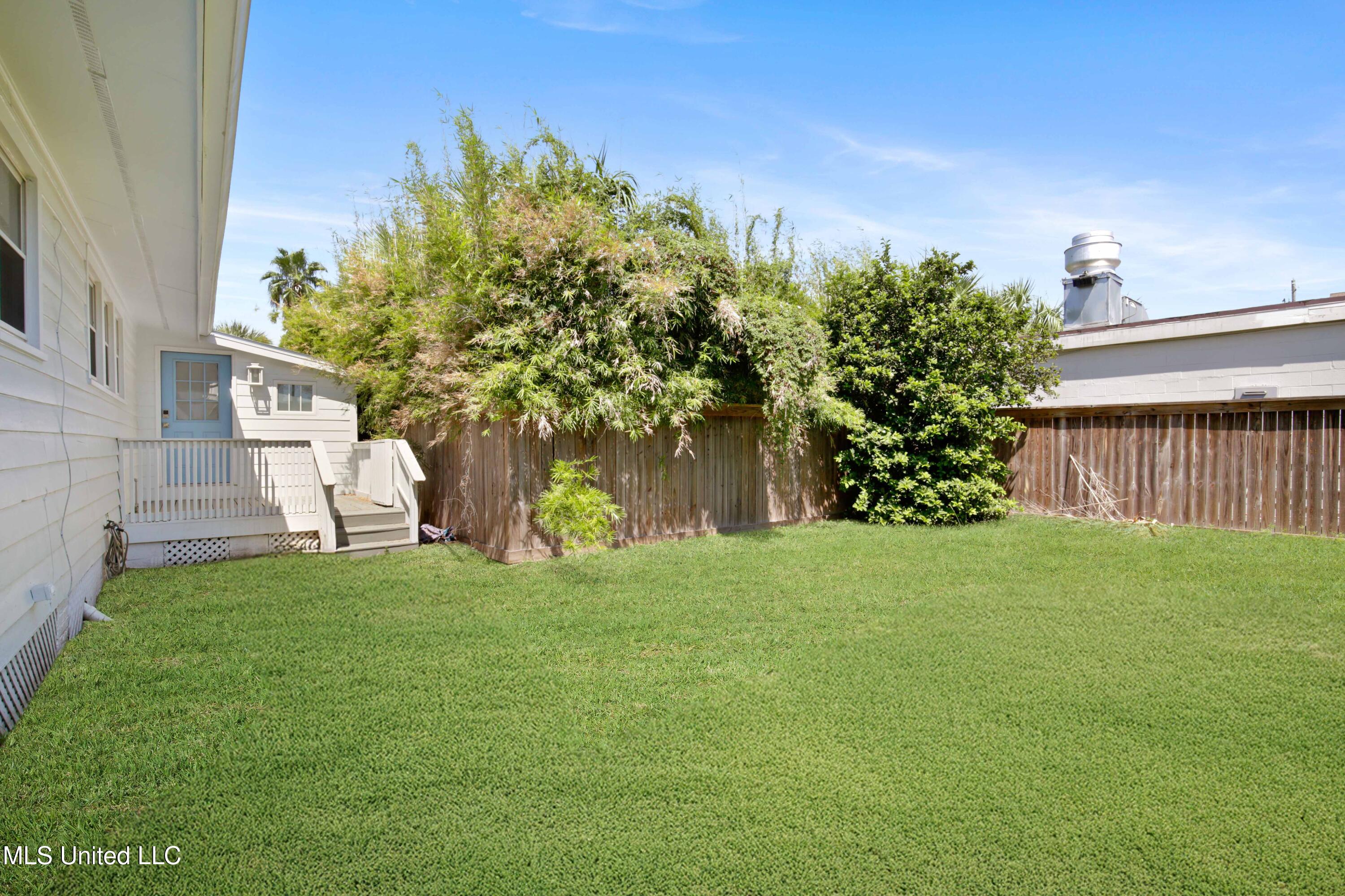 109 Court Street Property Photo 31