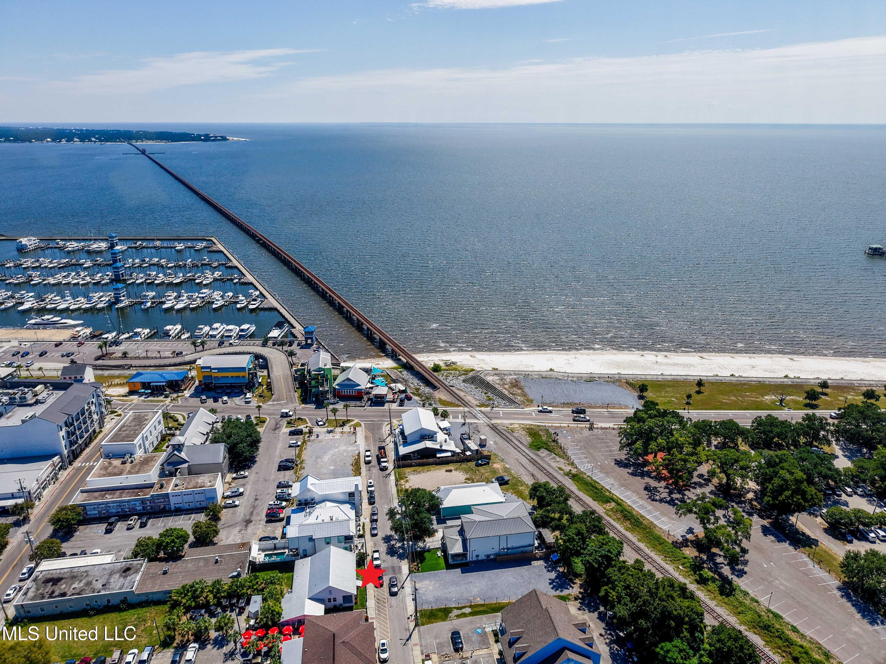 109 Court Street Property Photo 33