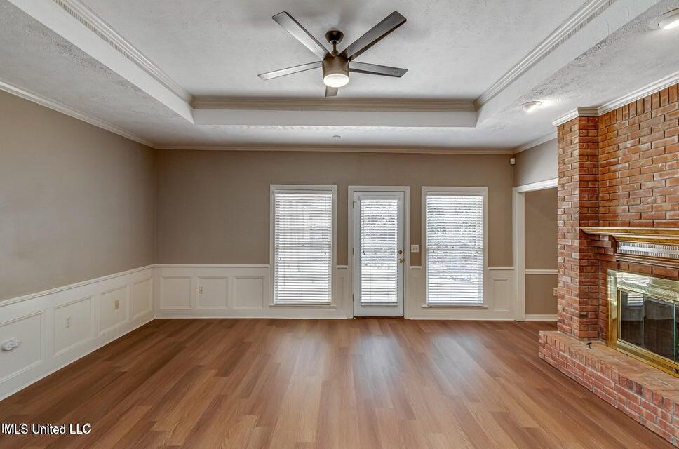 560 Dixton Drive Property Photo 10