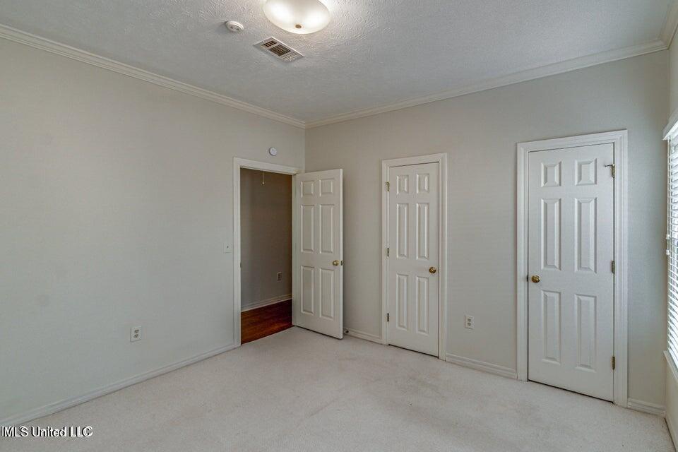 560 Dixton Drive Property Photo 45