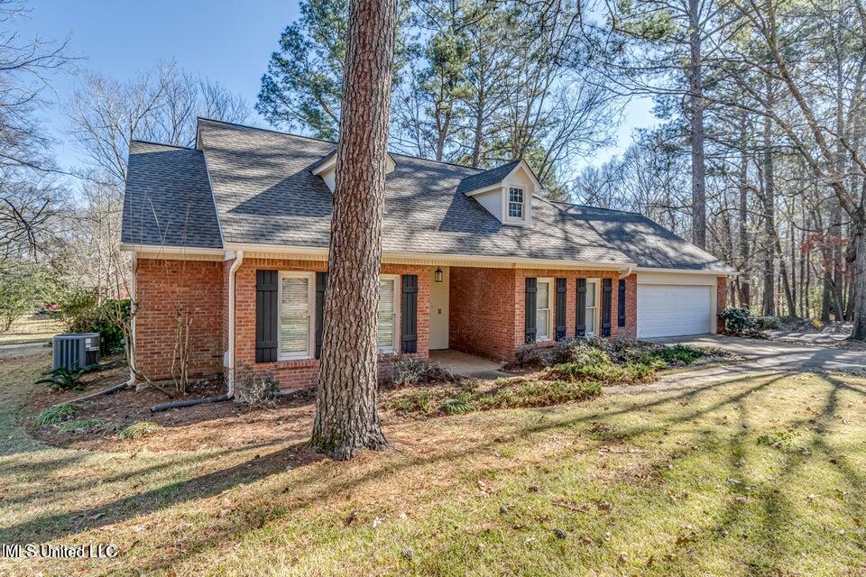 560 Dixton Drive Property Photo 47