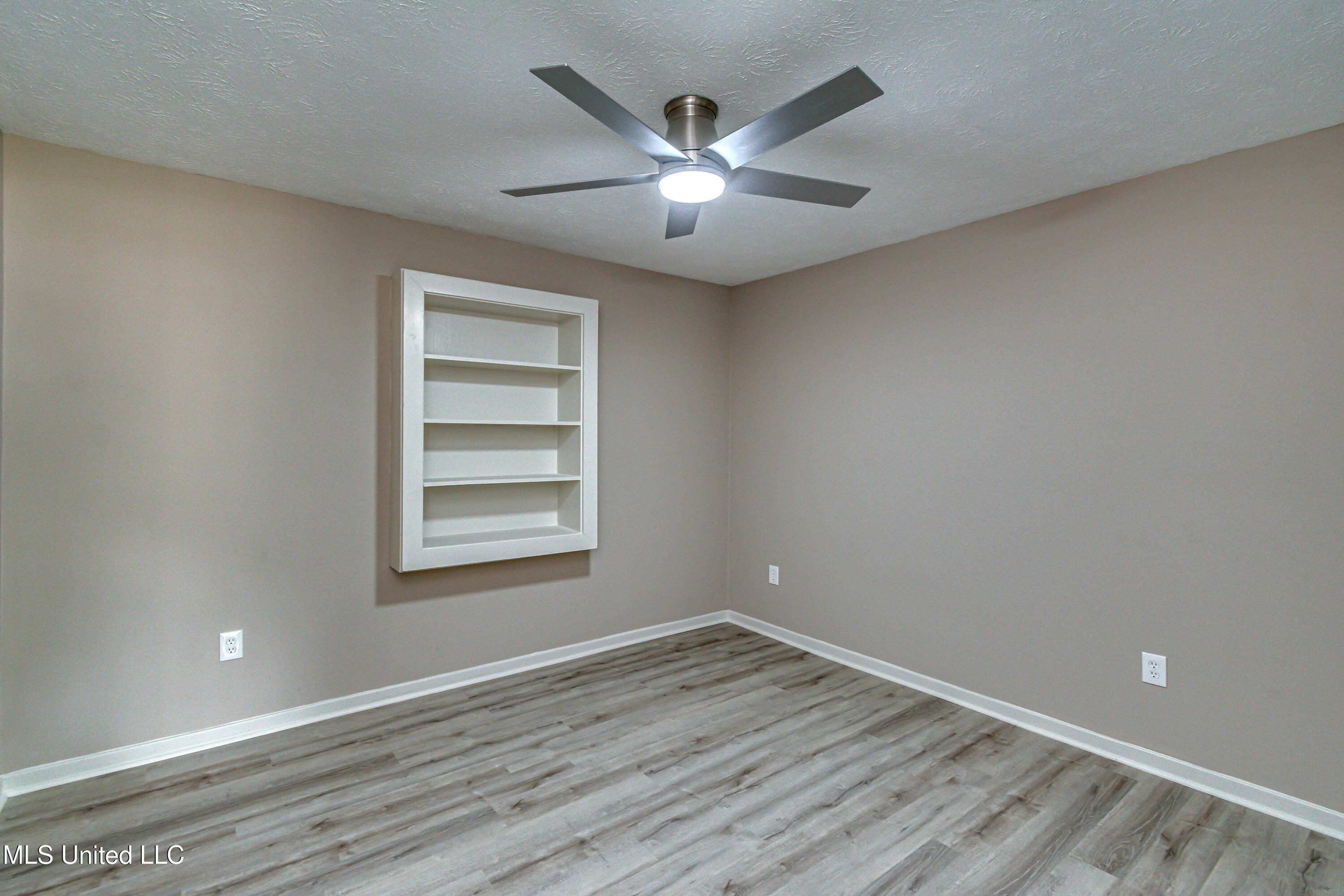 107 Woodgate Drive Property Photo 48