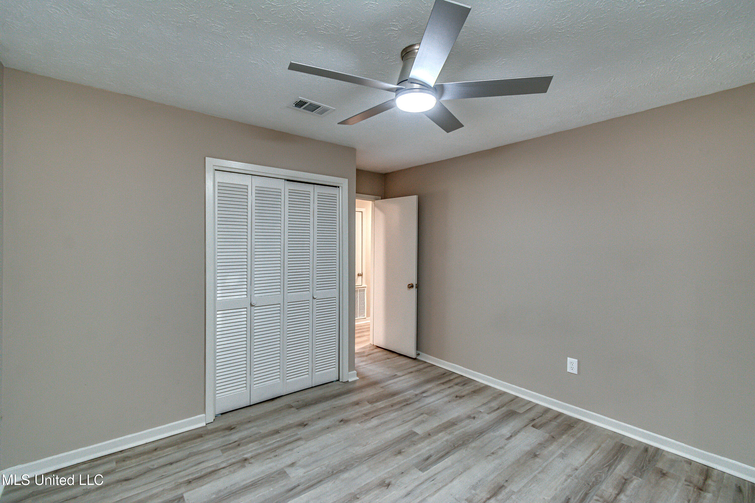 107 Woodgate Drive Property Photo 50