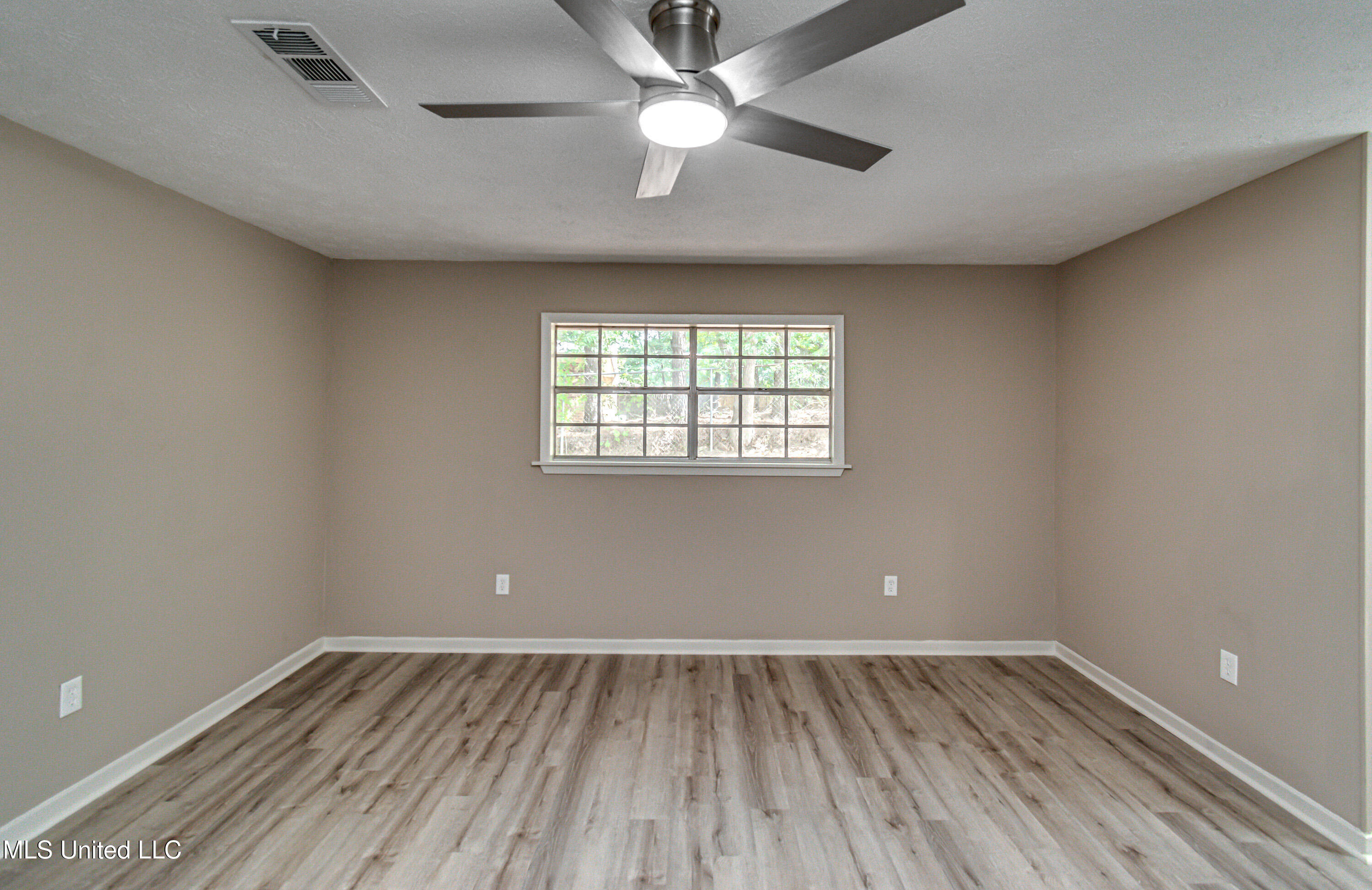 107 Woodgate Drive Property Photo 61