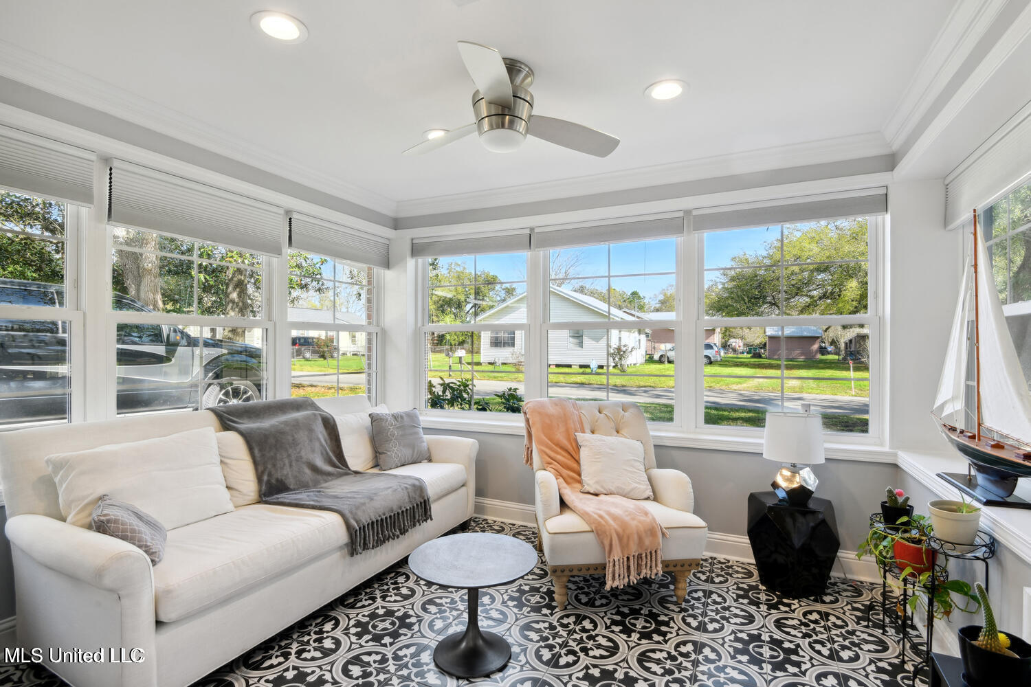 434 Saint John Street Property Photo 8