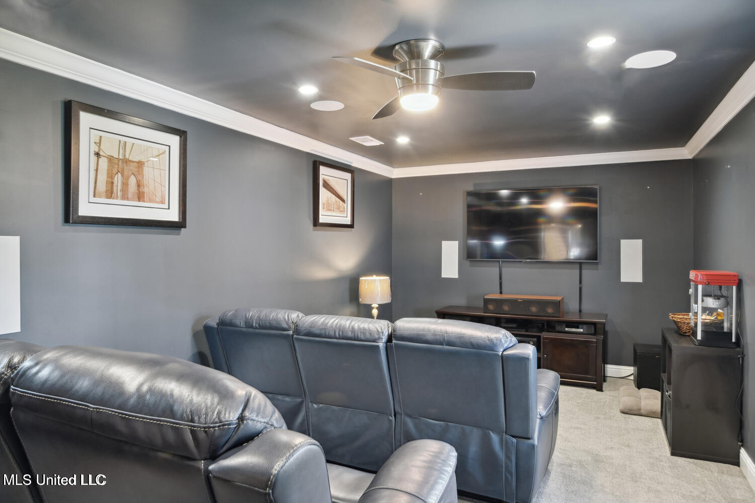 434 Saint John Street Property Photo 14