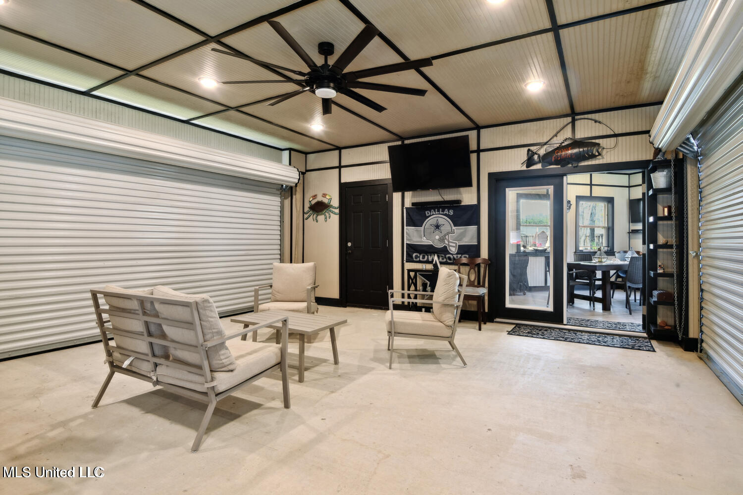 434 Saint John Street Property Photo 22