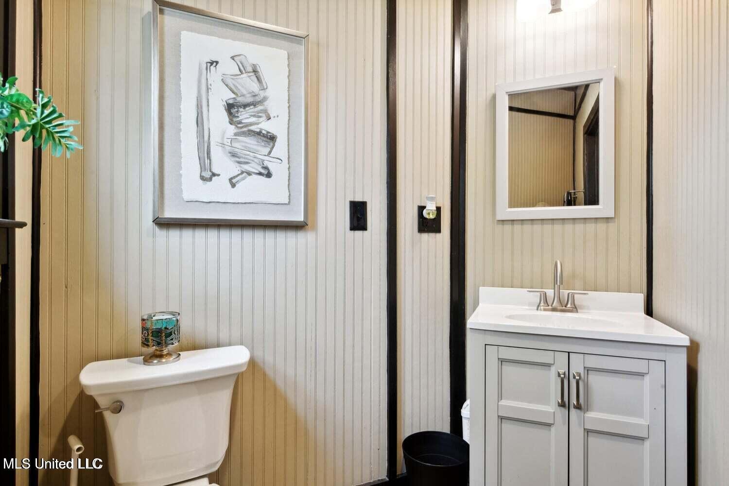 434 Saint John Street Property Photo 24