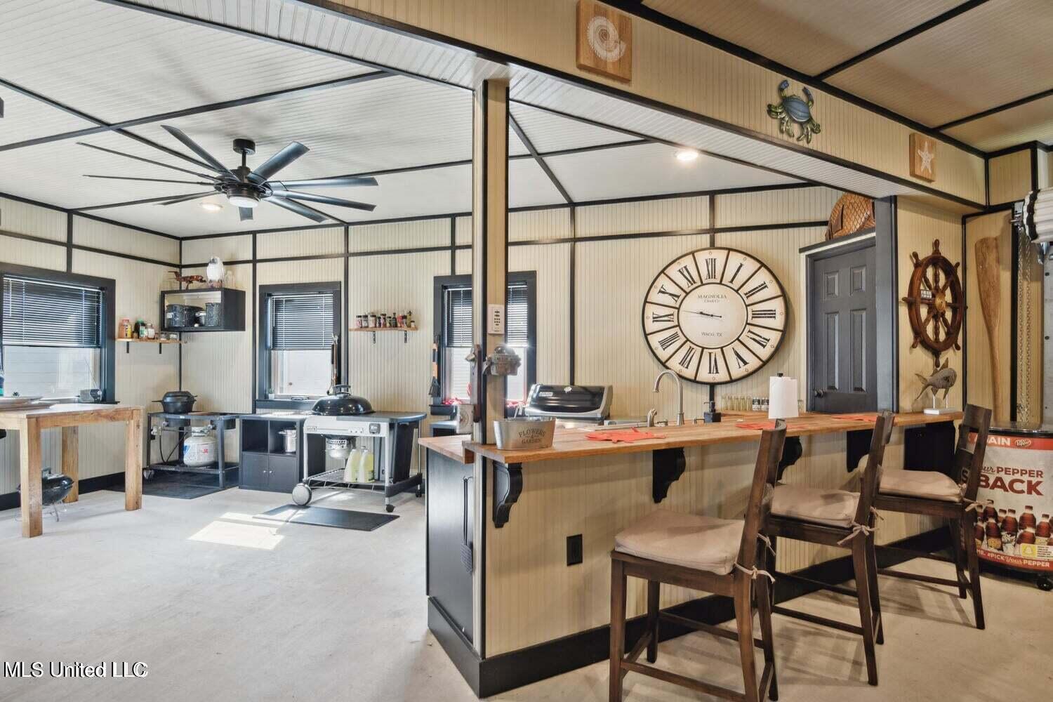 434 Saint John Street Property Photo 25