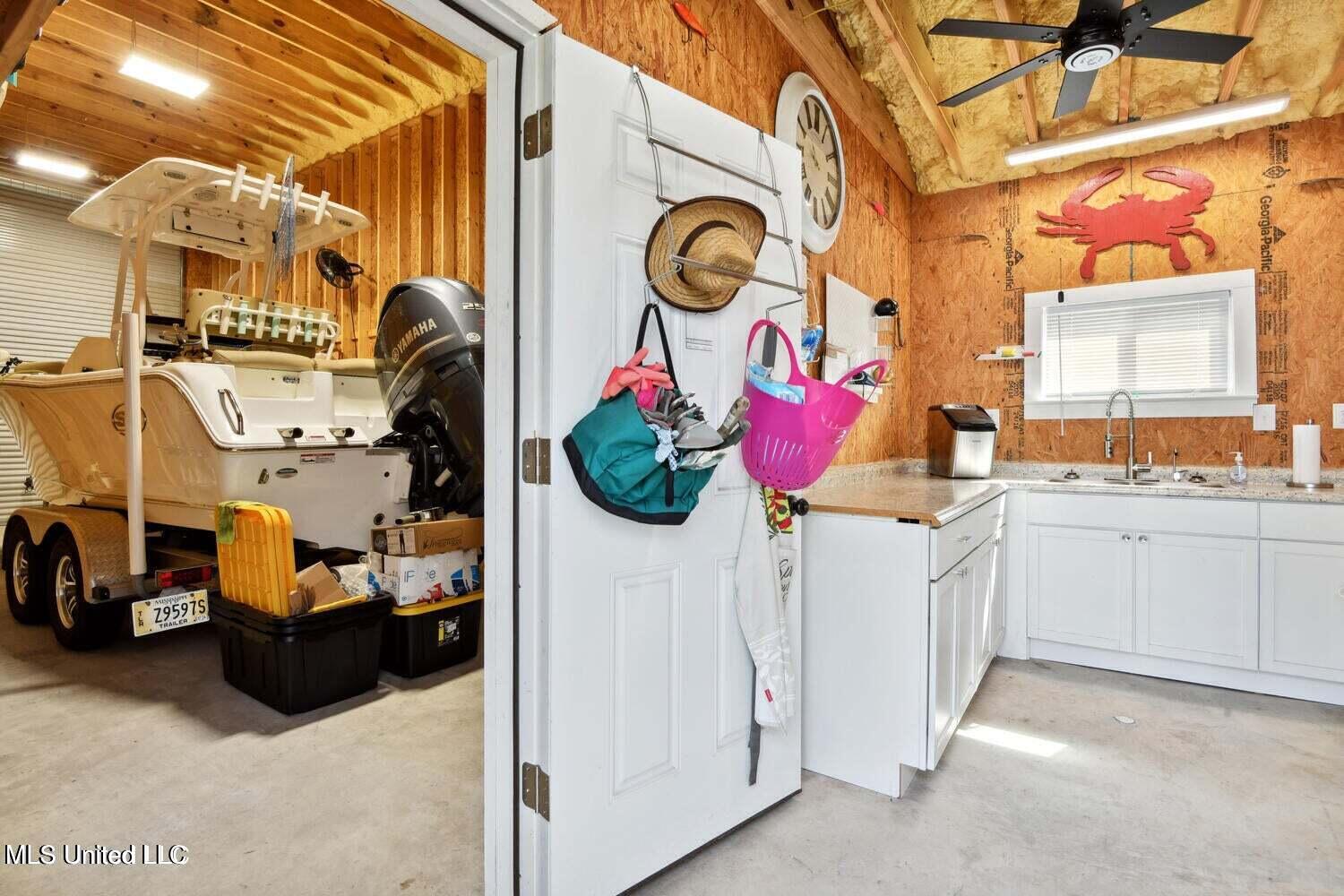 434 Saint John Street Property Photo 27