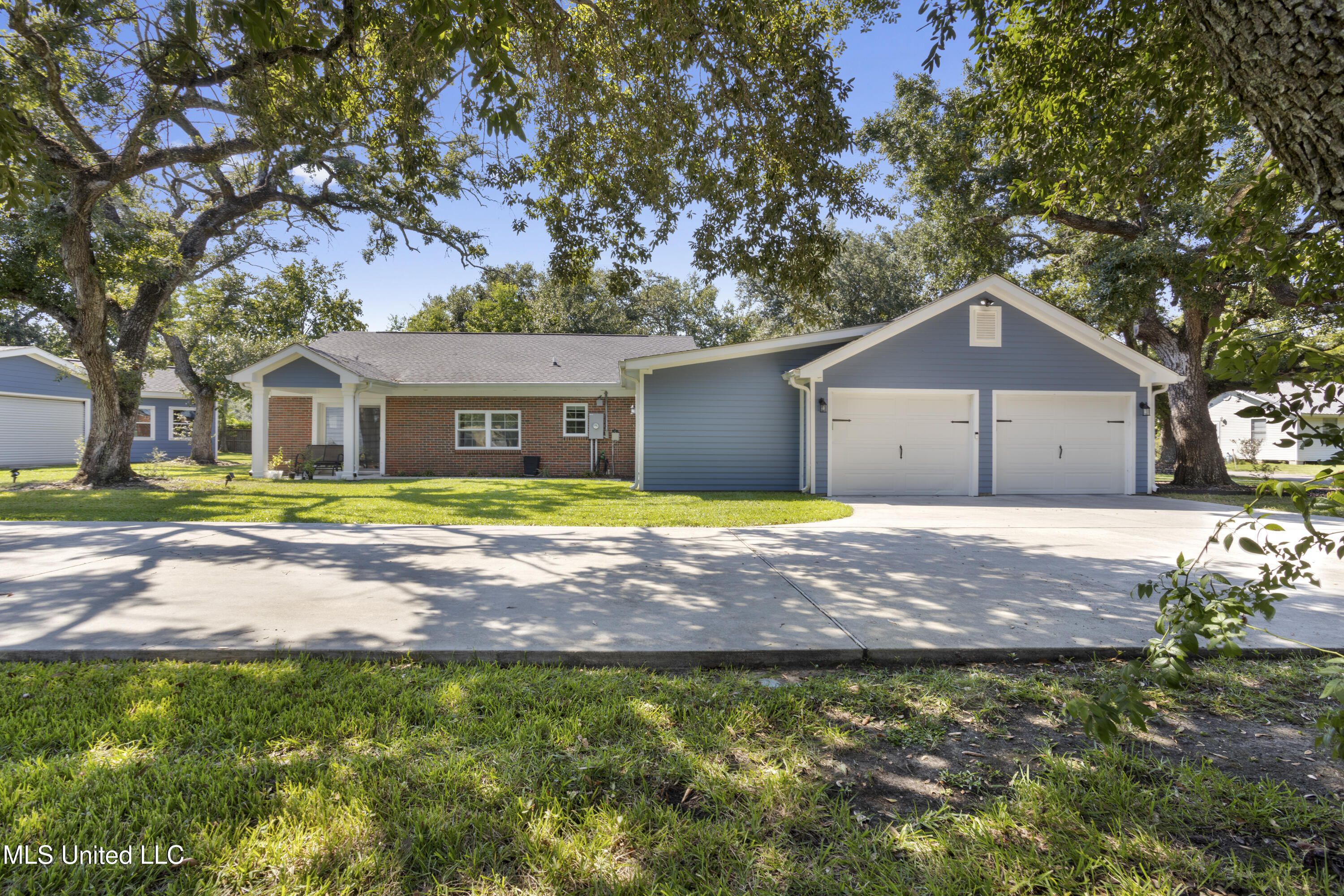 434 Saint John Street Property Photo 31