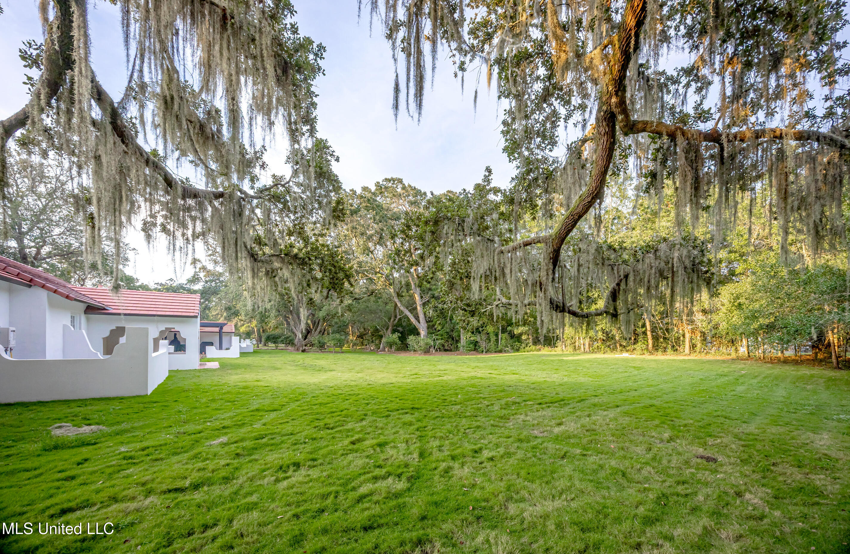 9777 Pointe Aux Chenes Road Property Photo 34