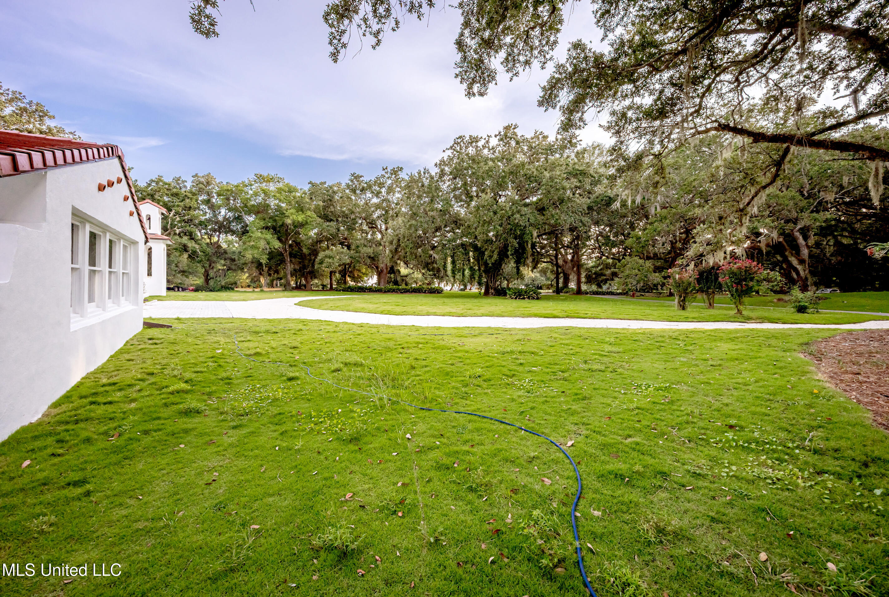 9777 Pointe Aux Chenes Road Property Photo 47