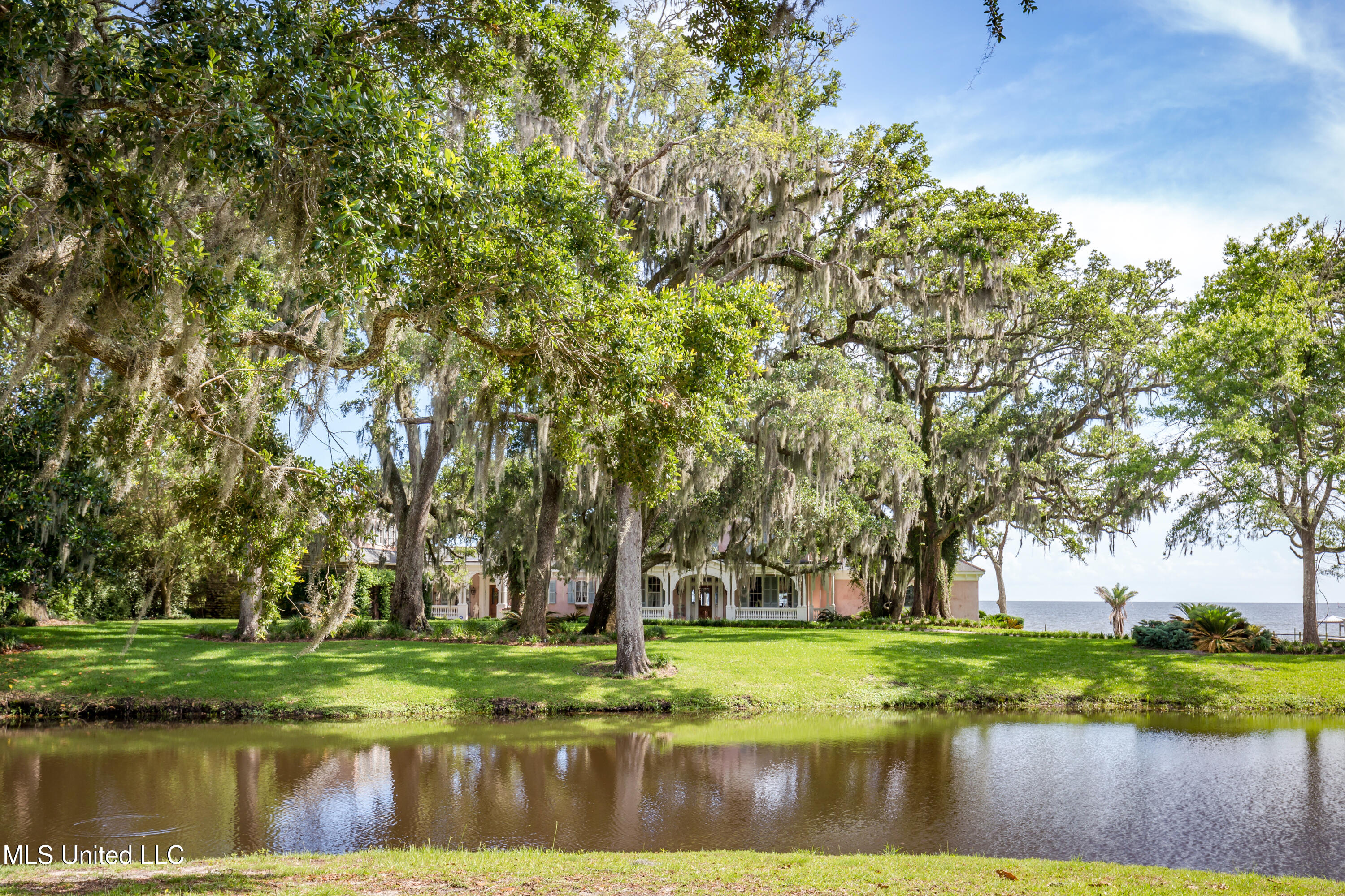 9783 Pointe Aux Chenes Road Property Photo 23