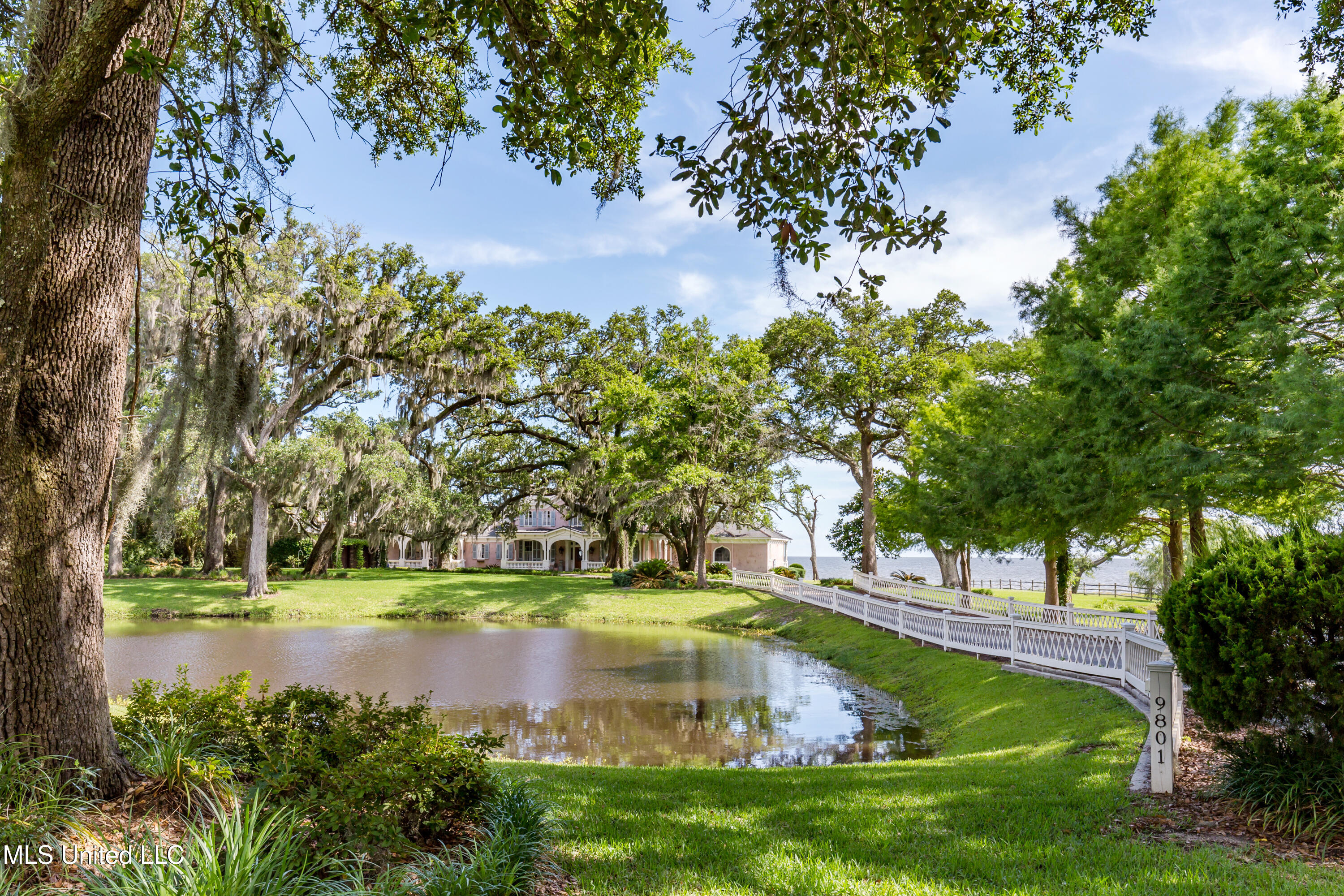 9783 Pointe Aux Chenes Road Property Photo 24