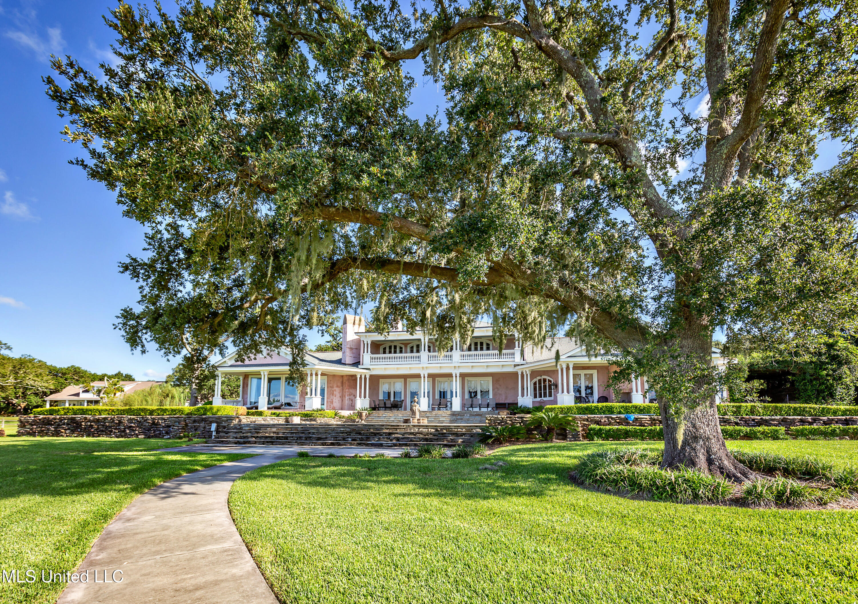 9783 Pointe Aux Chenes Road Property Photo 43