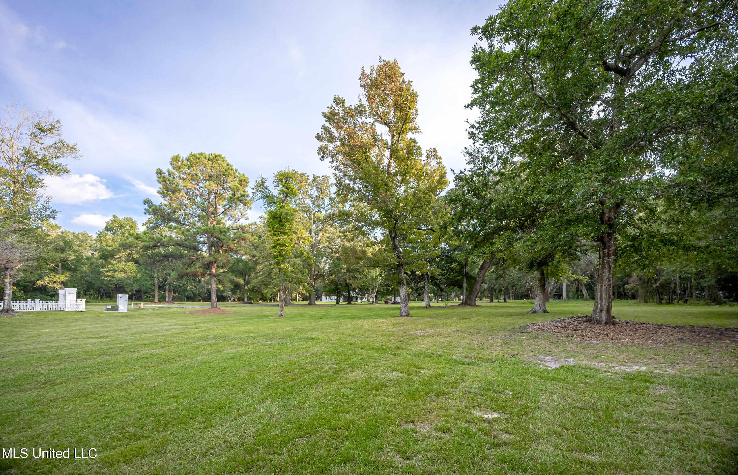 Lot 1 Pointe Aux Chenes Property Photo 1
