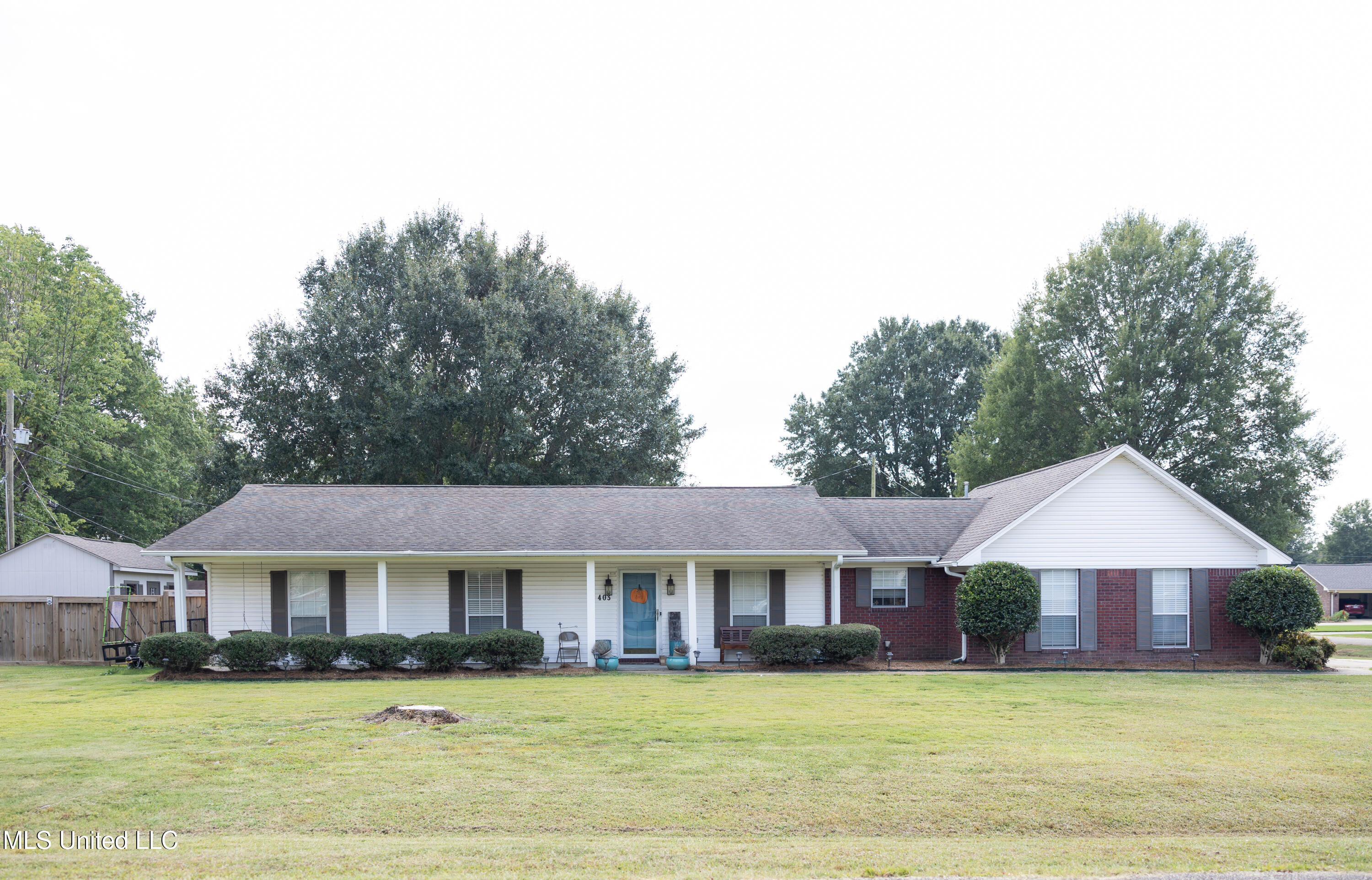 403 Bristol Avenue Property Photo 1