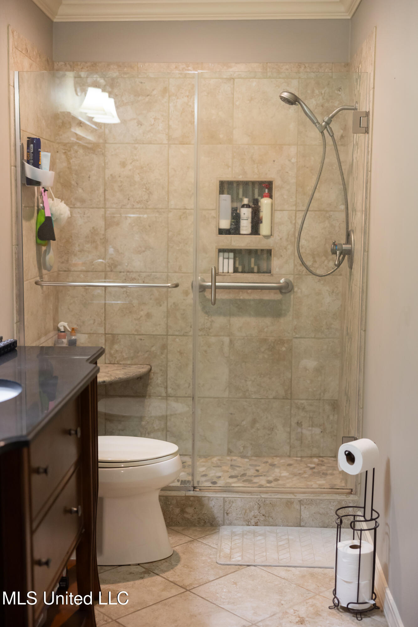 403 Bristol Avenue Property Photo 22