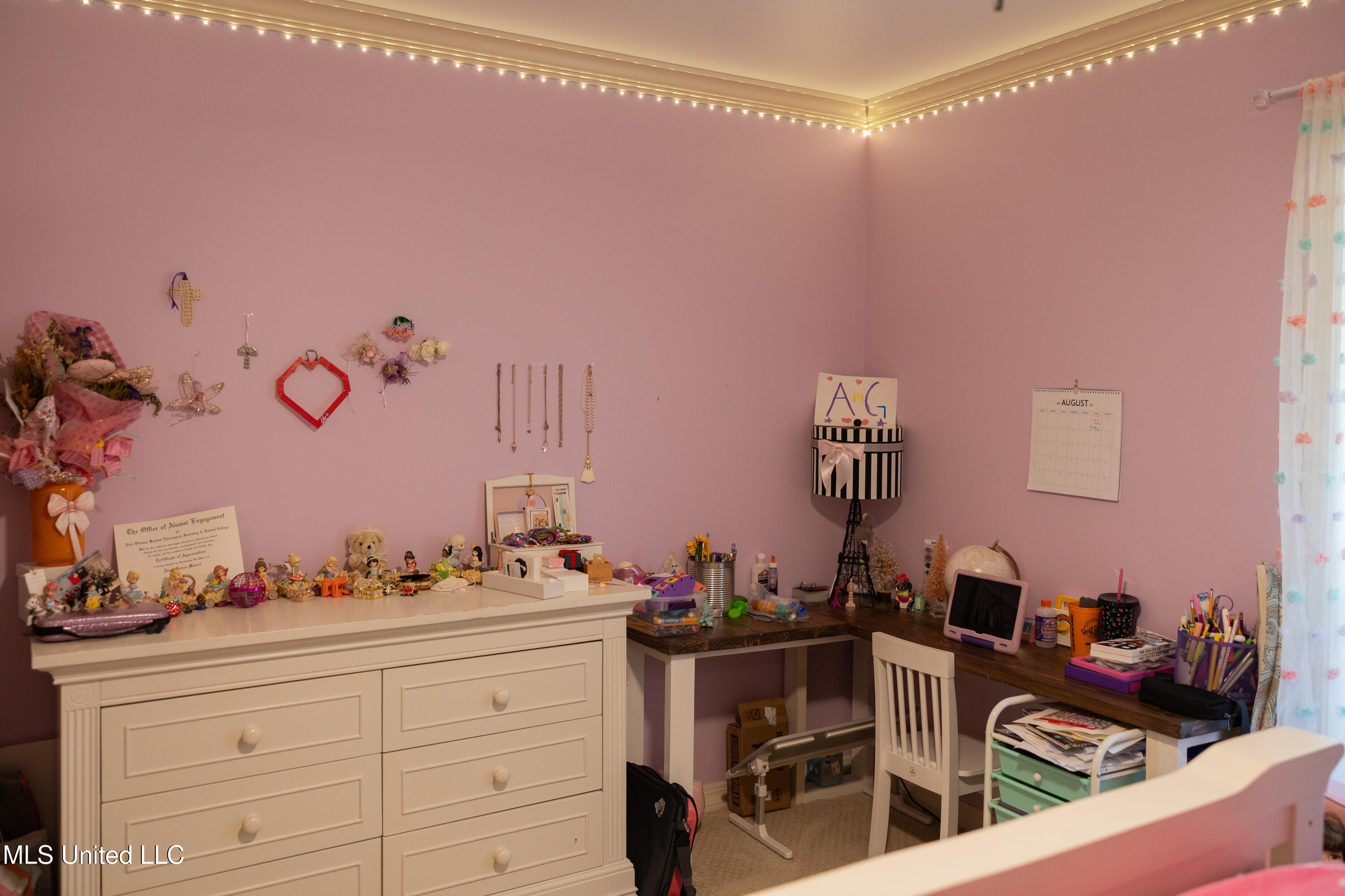 403 Bristol Avenue Property Photo 29