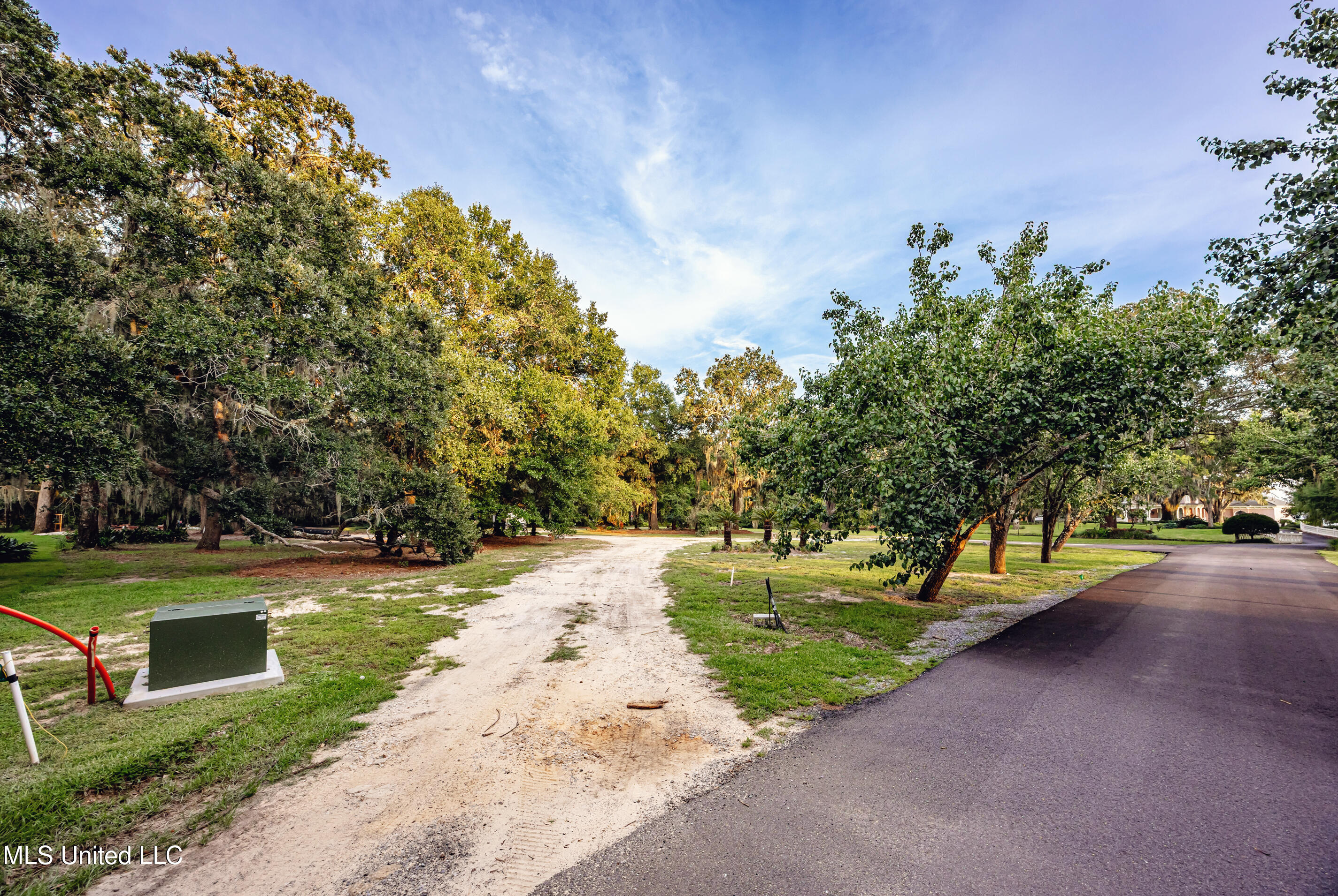 Lot 6 Pointe Aux Chenes Property Photo 5