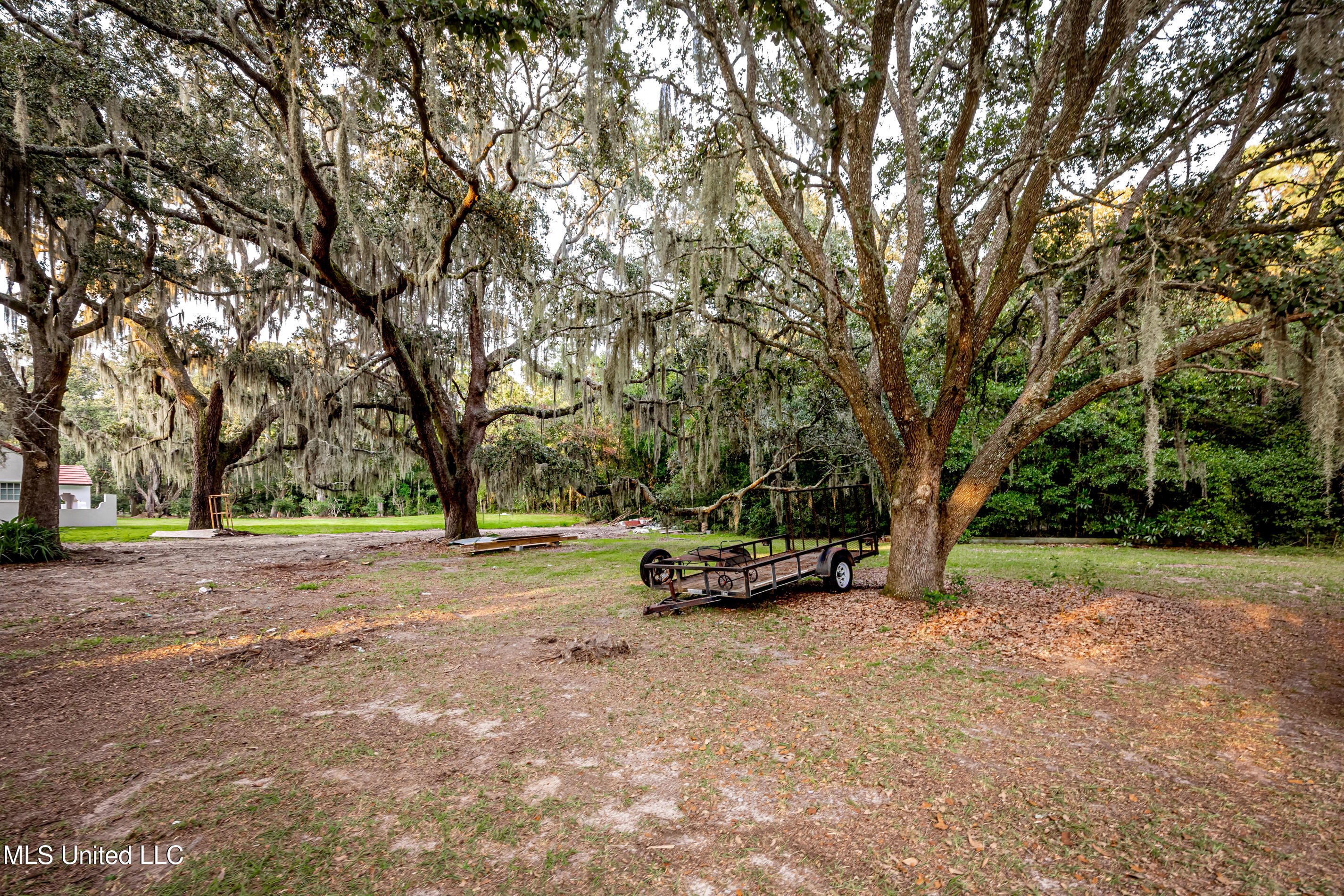 Lot 6 Pointe Aux Chenes Property Photo 10