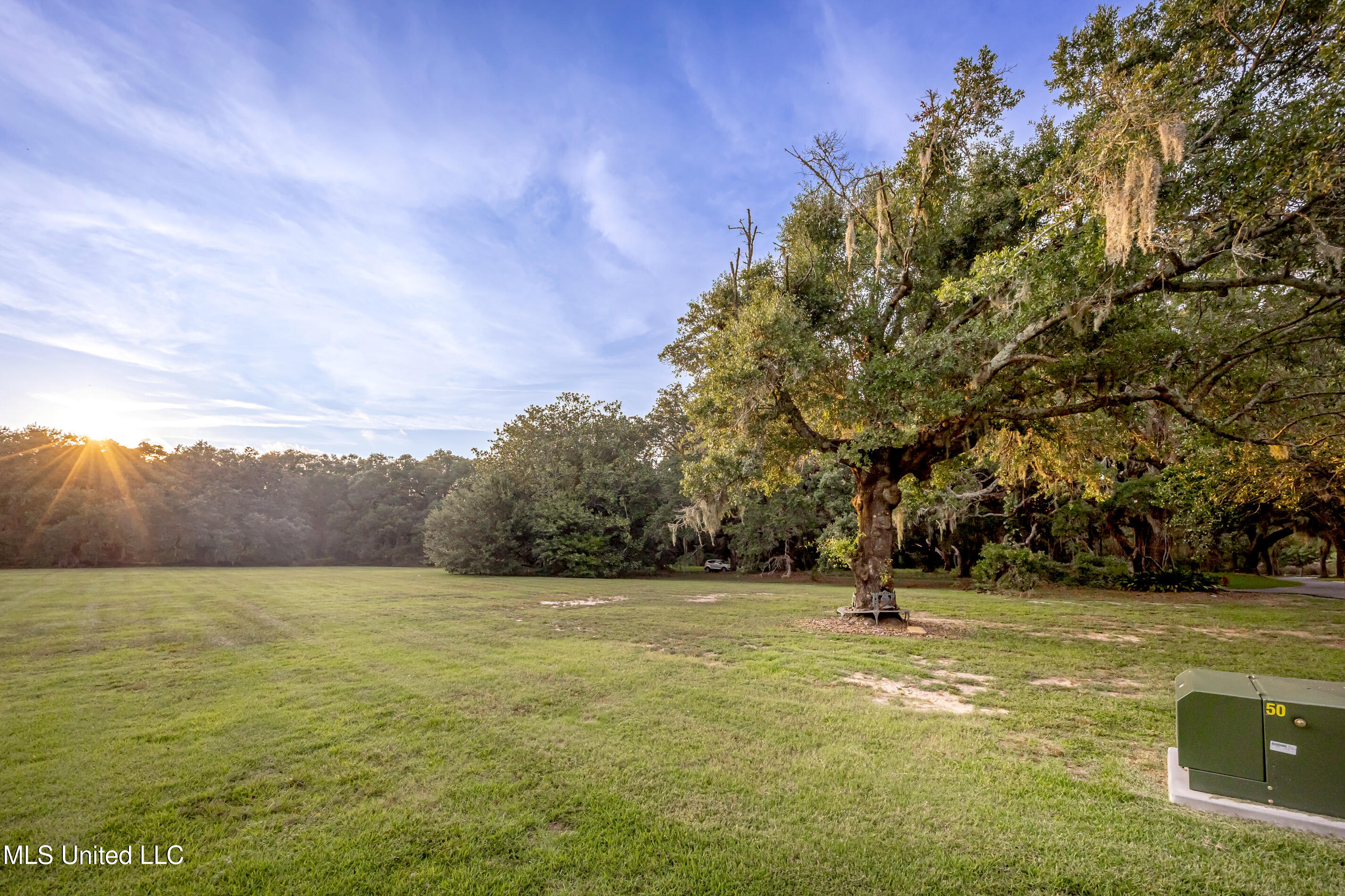 Lot 7 Pointe Aux Chenes Property Photo 8