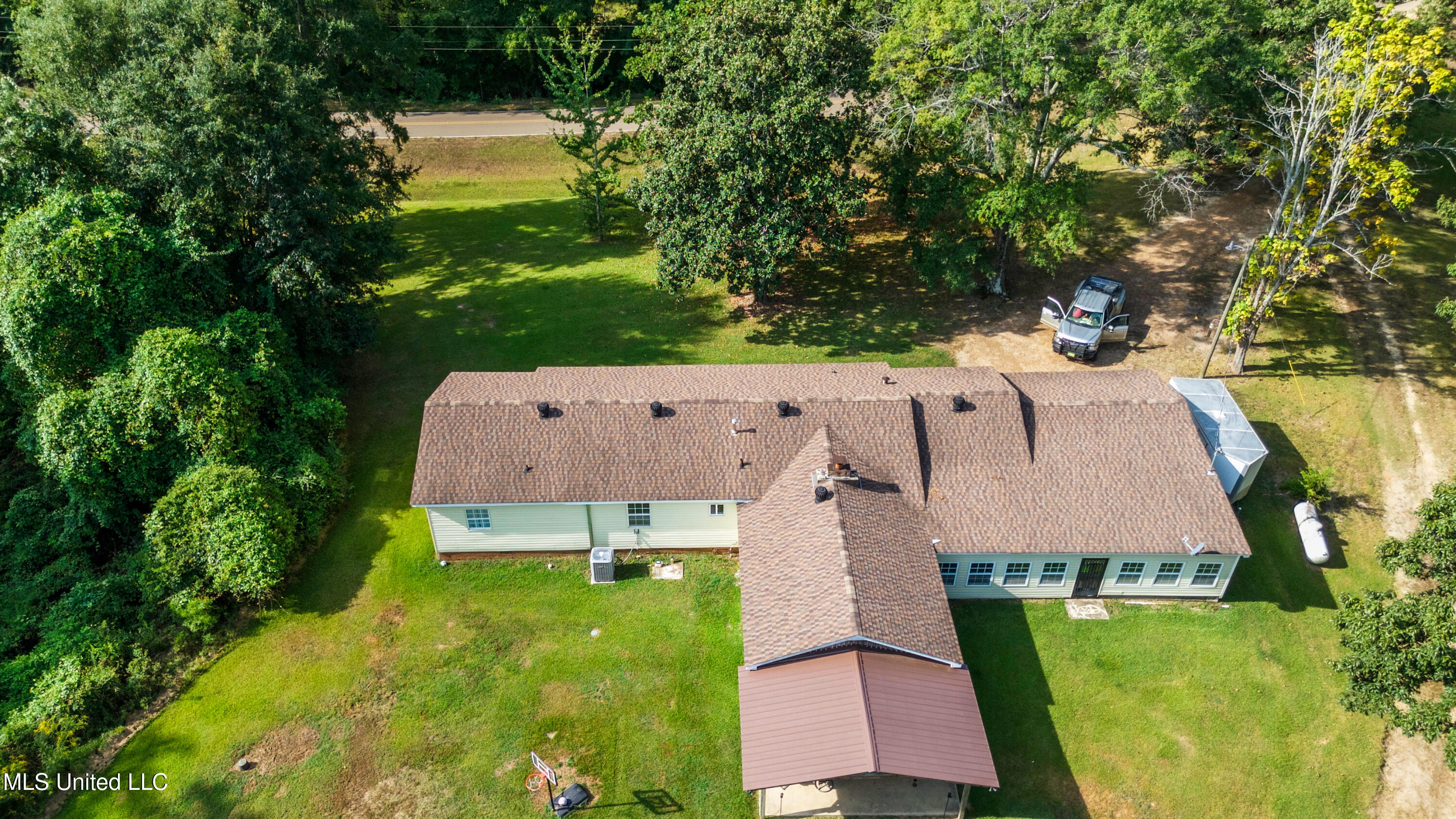 8890 Old Highway 49 Property Photo 1