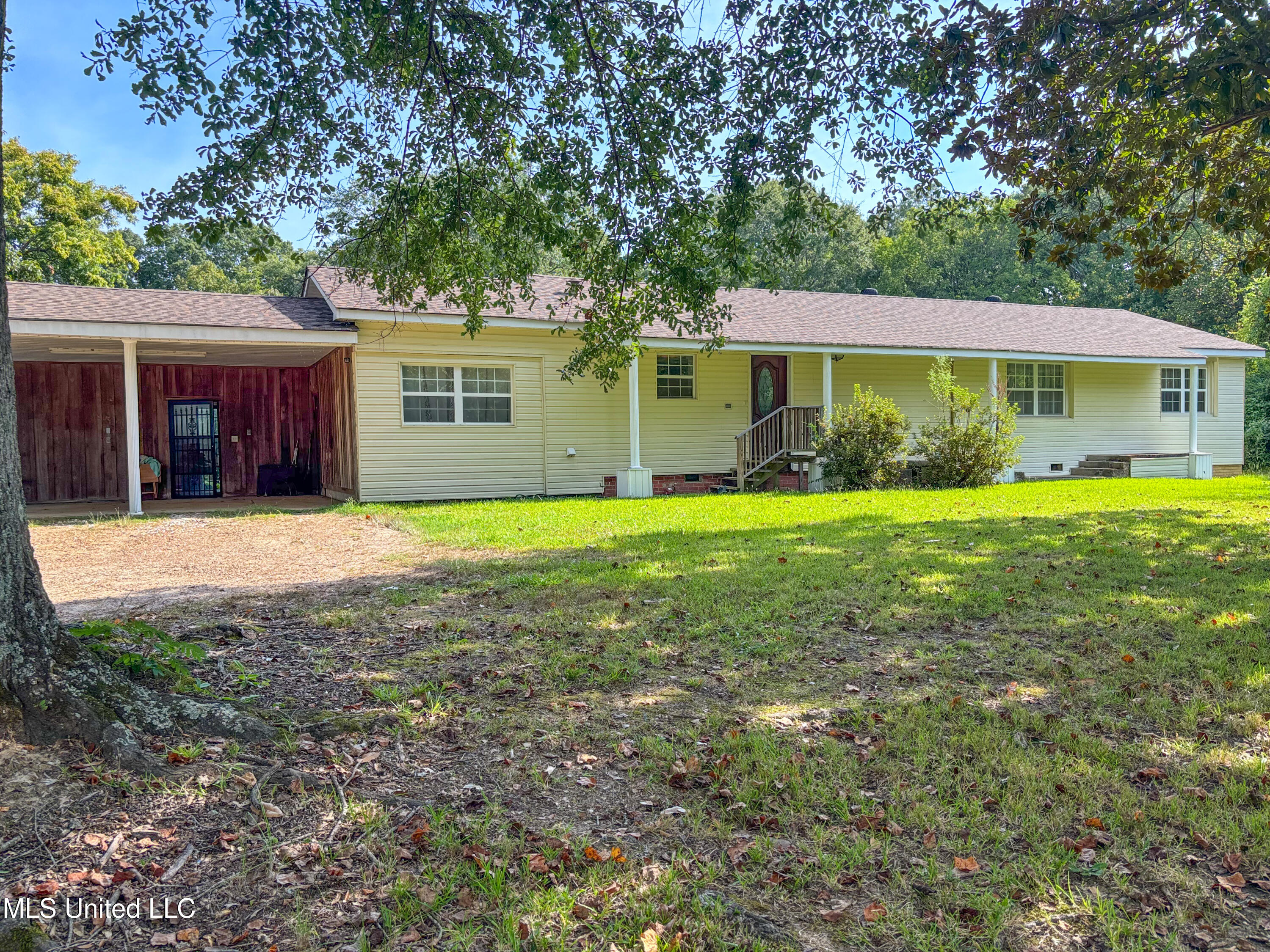 8890 Old Highway 49 Property Photo 6