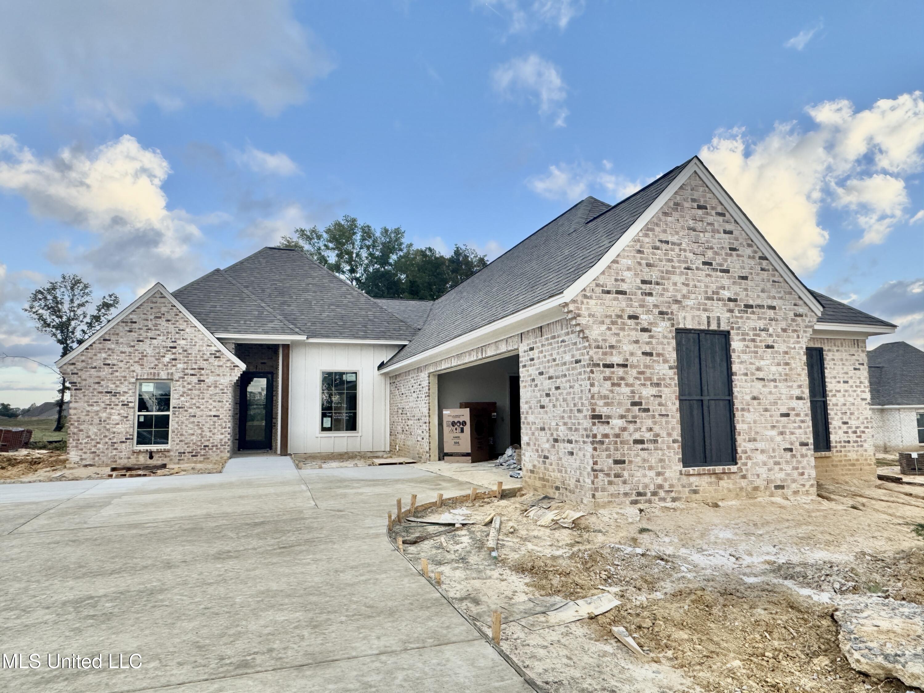 532 Baleigh Way Property Photo 1