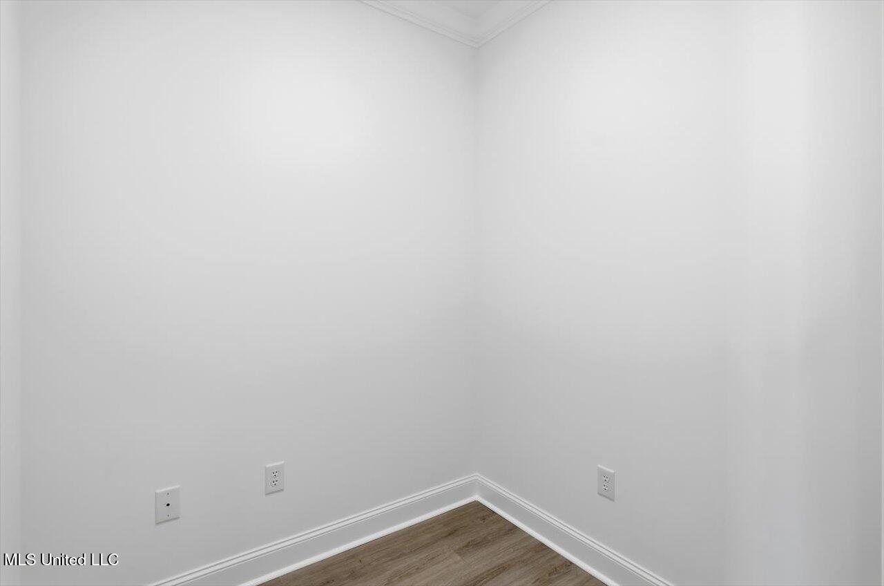 511 Portner Way Property Photo 9