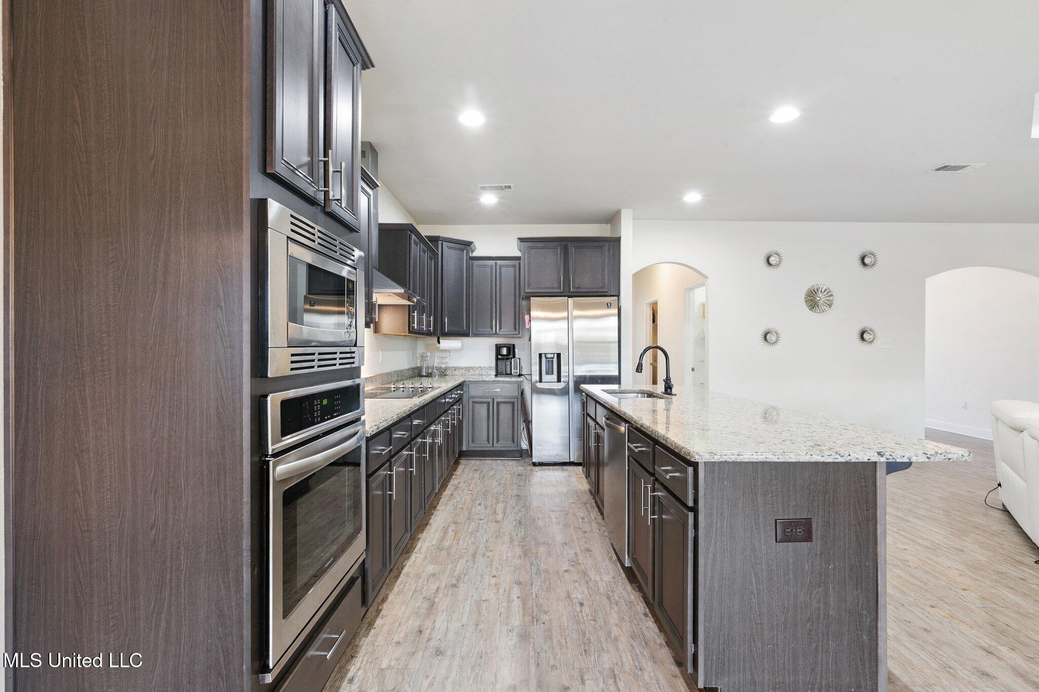 6678 Sugarcane Circle Property Photo 5