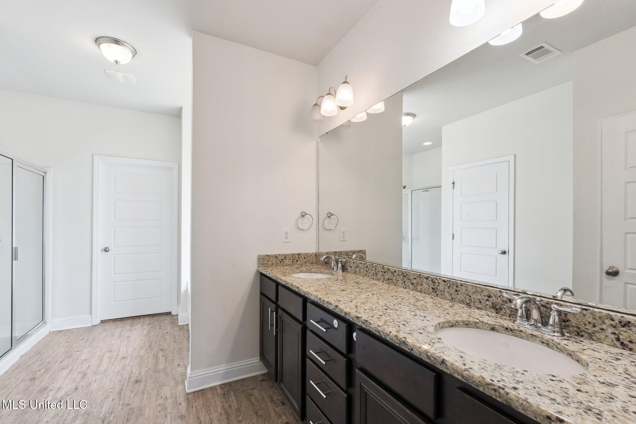 6678 Sugarcane Circle Property Photo 9