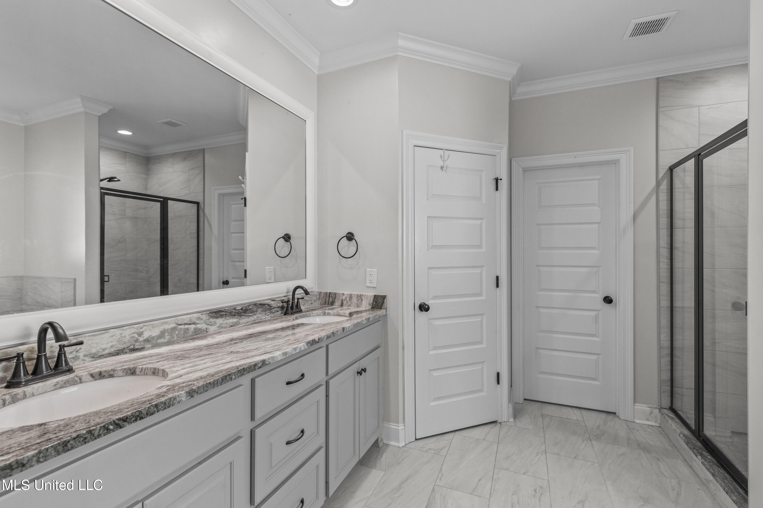 138 Shoreview Drive Property Photo 16