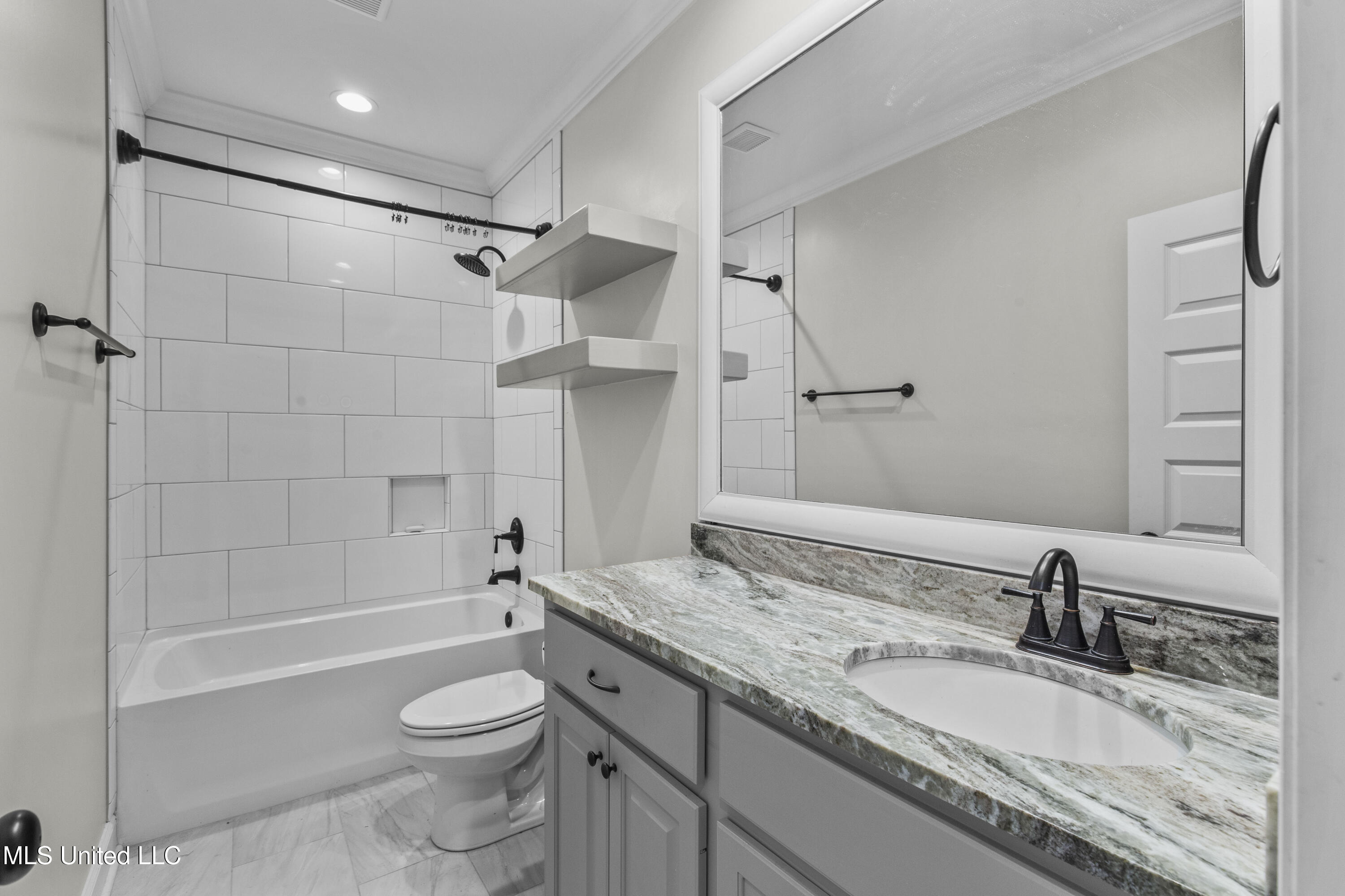 138 Shoreview Drive Property Photo 25