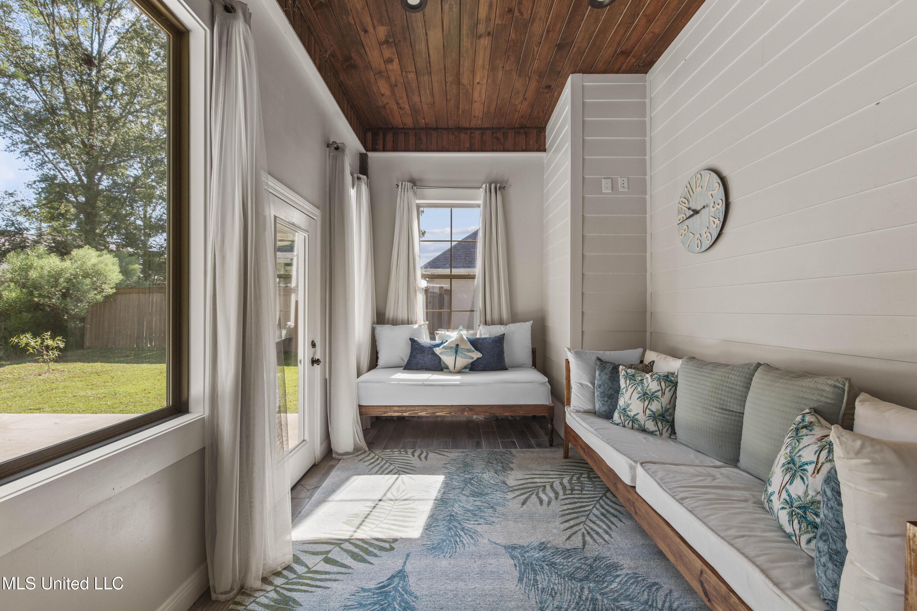 138 Shoreview Drive Property Photo 28