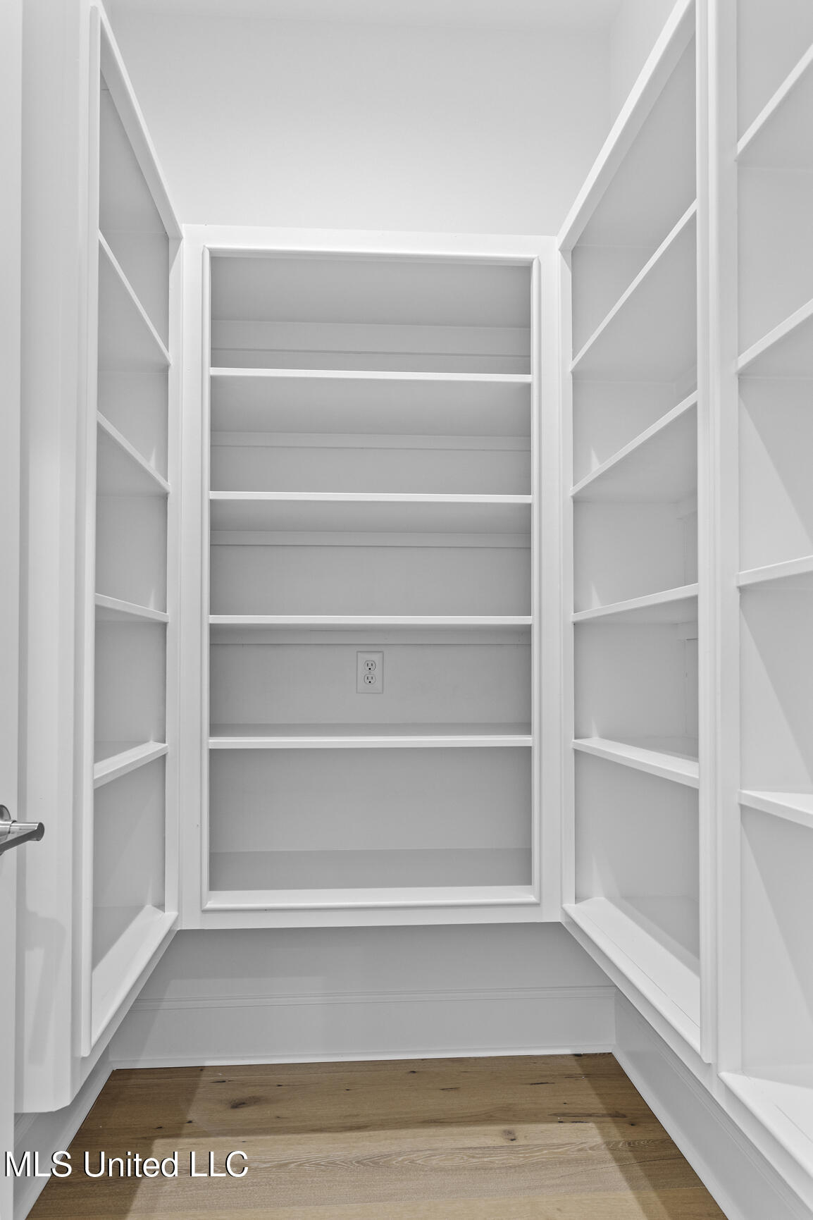 166 Hunters Cove Property Photo 17